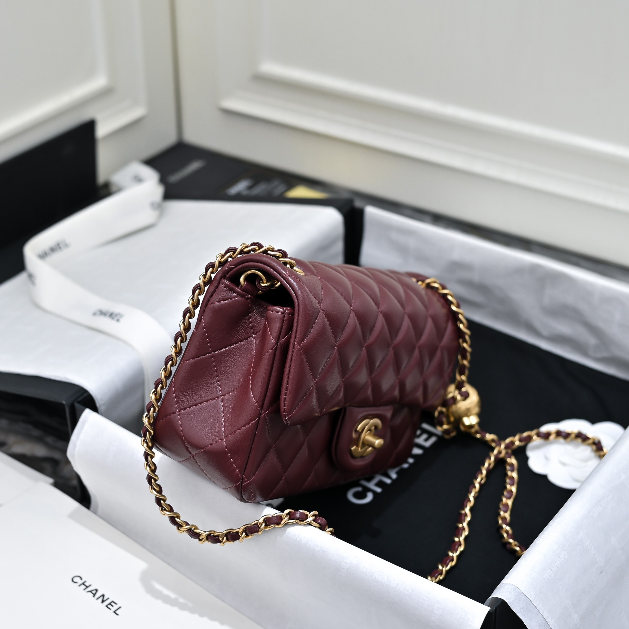 Chanel Small Flap Crossbody Bag in Burgundy Lambskin AS1787