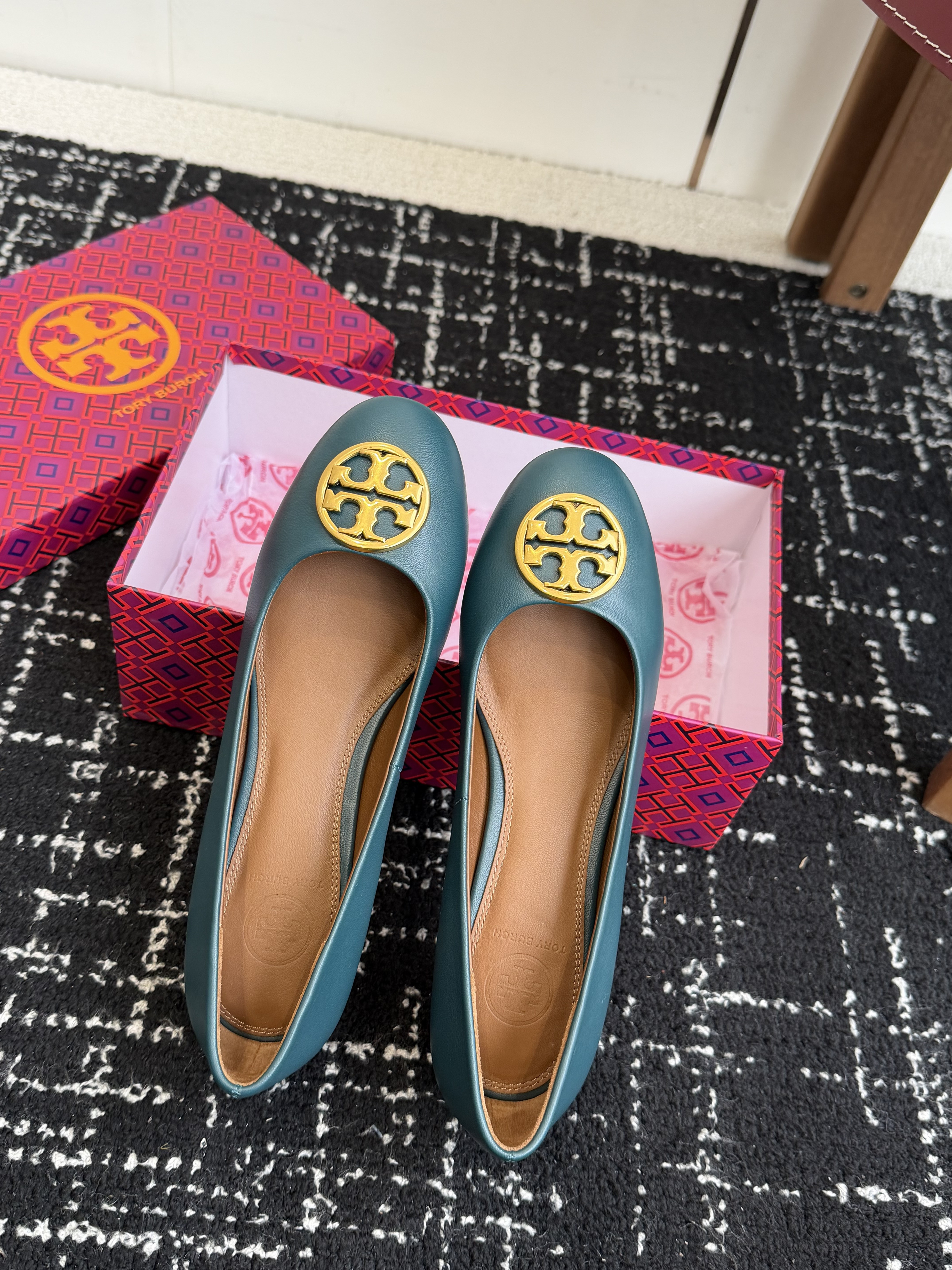 Tory Burch Leather Ballet Pumps