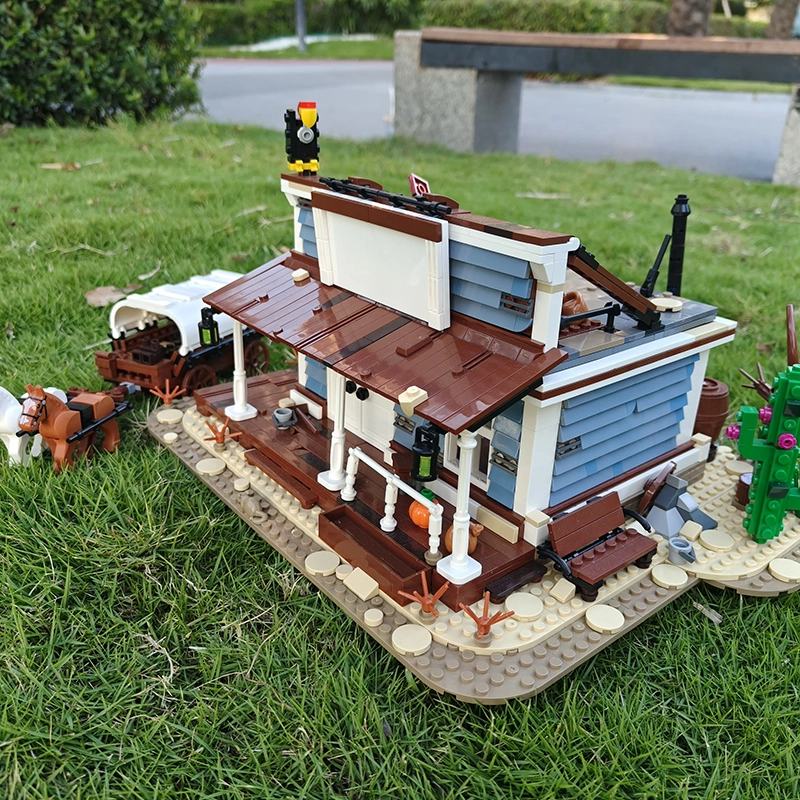 MOC 910031 - General Store