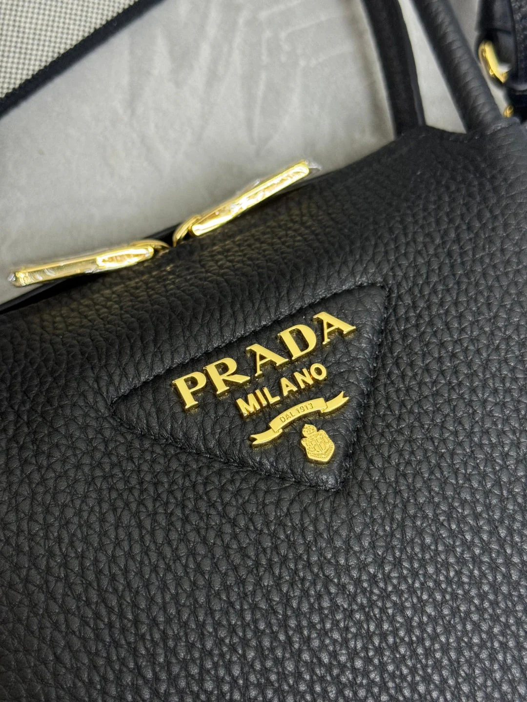 Prada Small Bag 23cm Black Grain Leather GHW