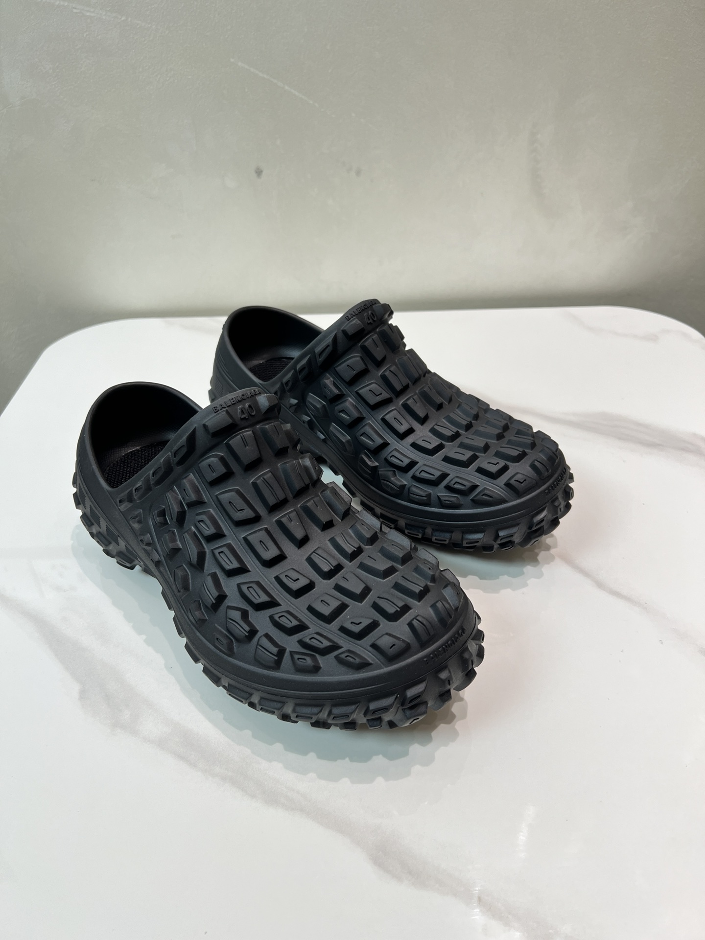 Balenciaga Bouncer Black Rubber All-over Studded Tire Tread Sole Slip-on Defender Clogs Slippers - KAIROO