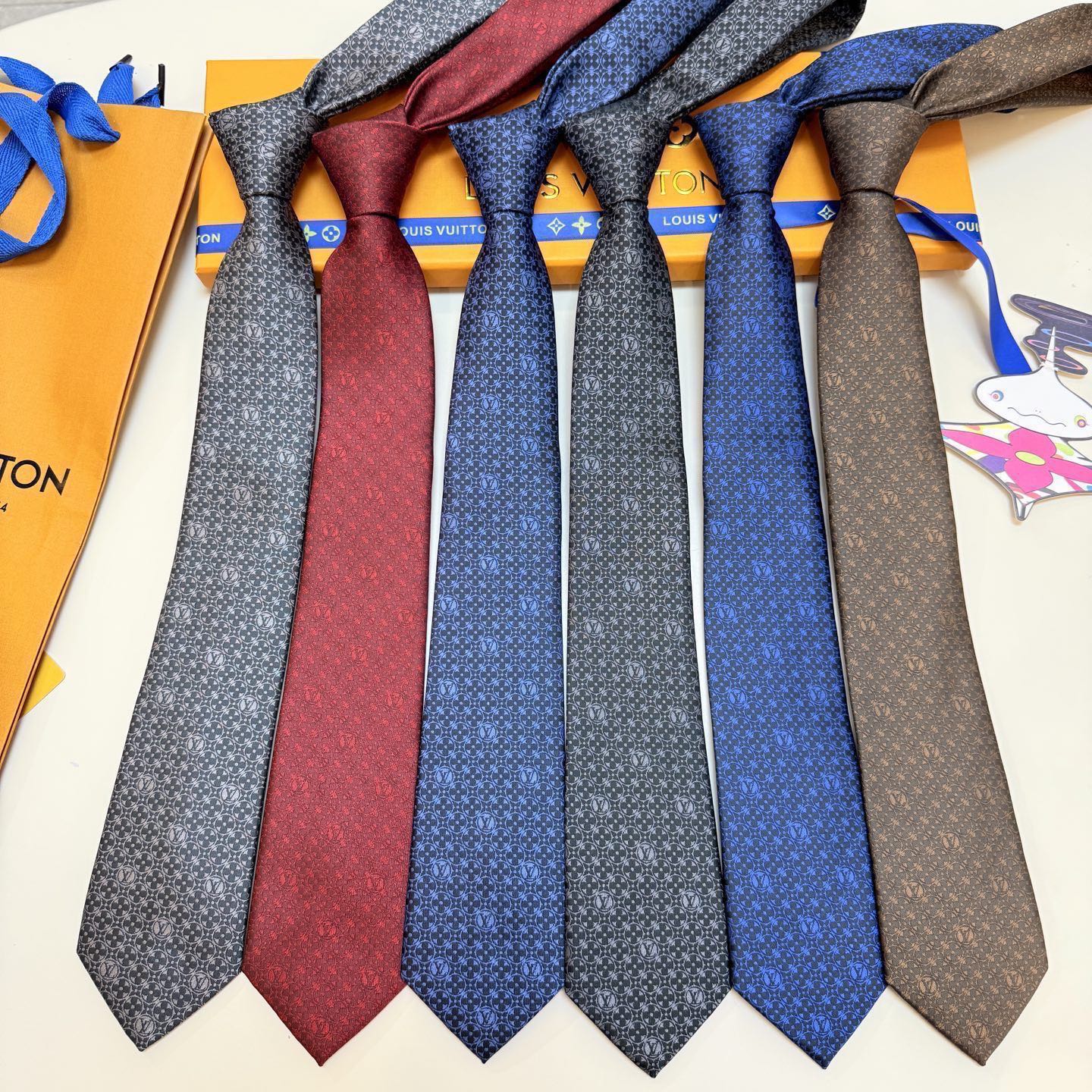 Louis Vuitton LV Classic Monogram Jacquard Silk Tie - Essential Business Powerhouse Accessory - KAIROO