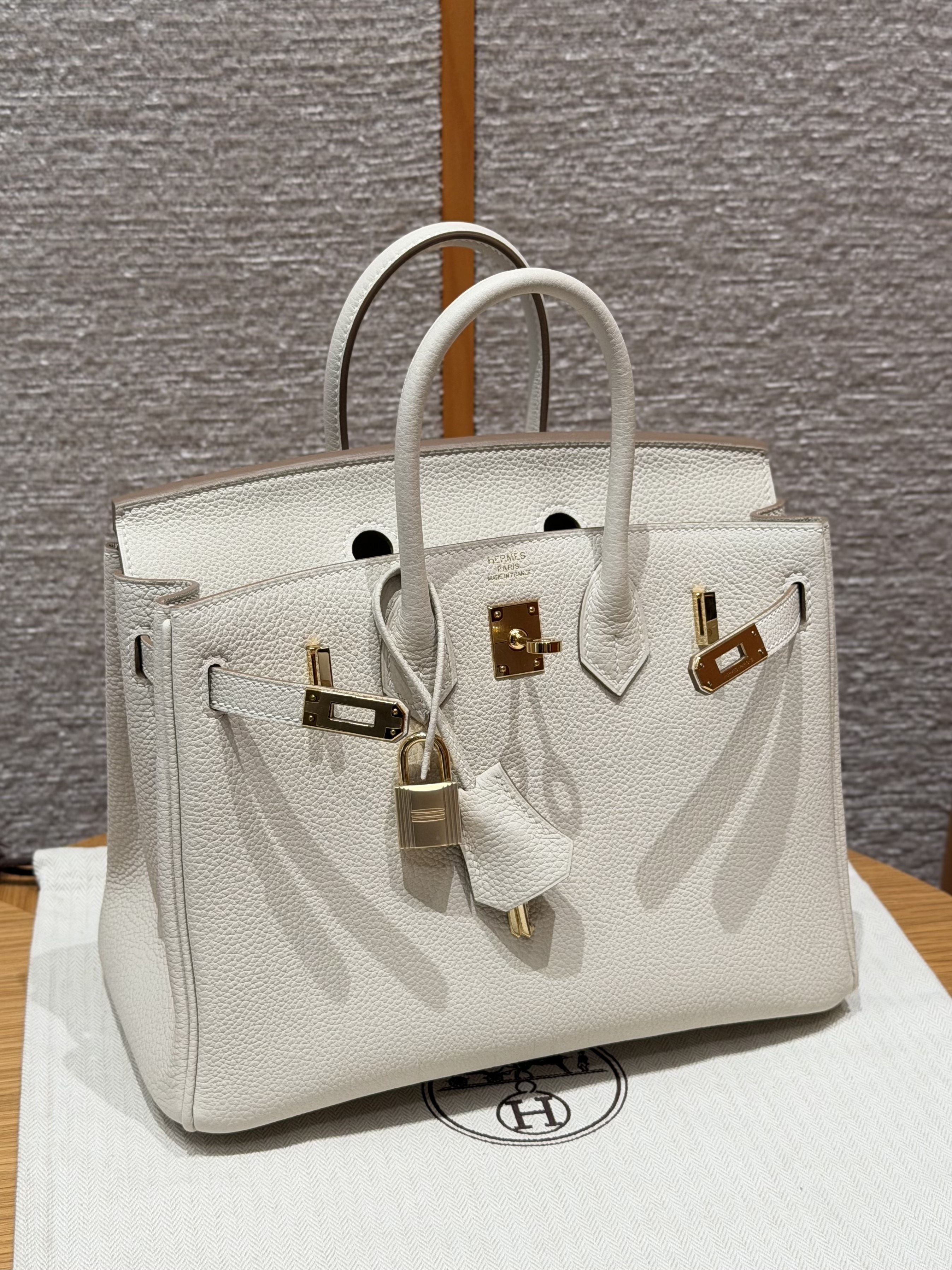 Hermes Craie Togo Birkin 25 Bag