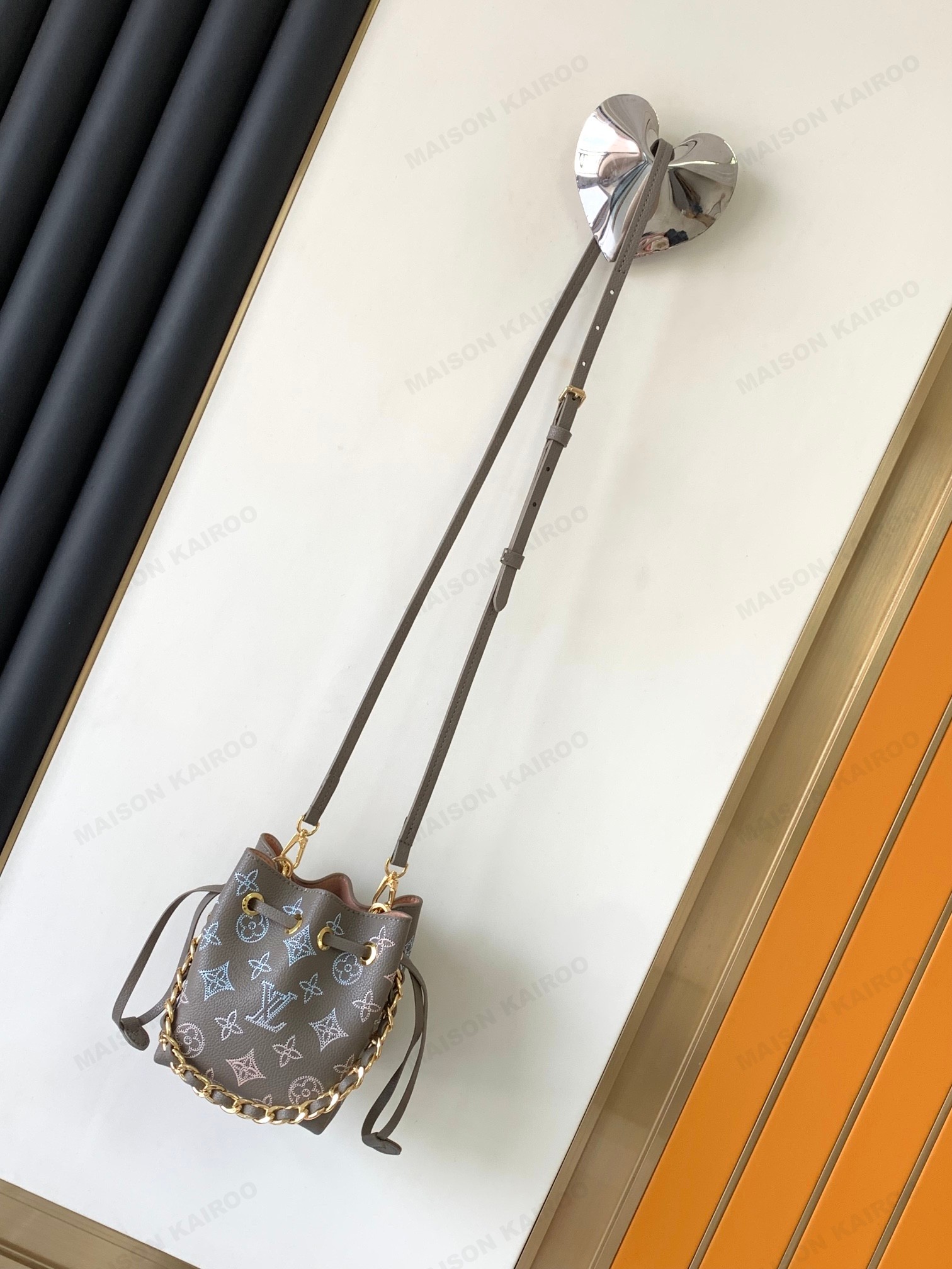 【10A】Louis Vuitton LV Pico Bella Taupe Gradient Mahina Perforated Leather Drawstring Bucket Shoulder Bag - KAIROO
