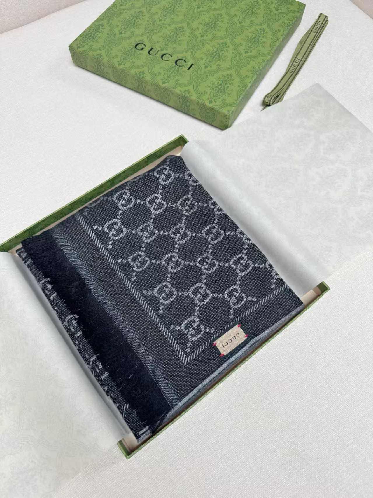 GUCCI Classic Reversible GG Jacquard Monogram Scarf with Fringes - KAIROO