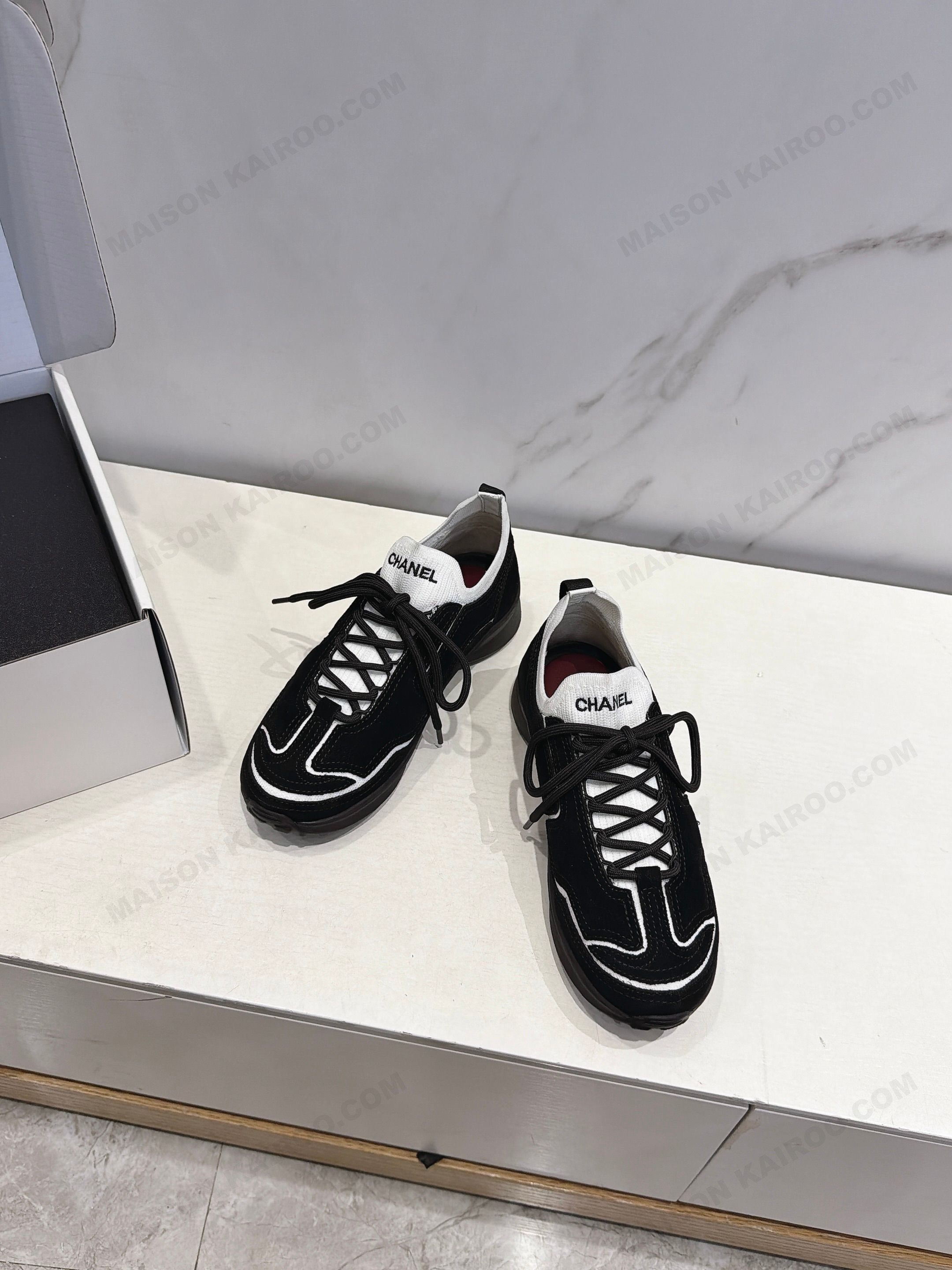 Chanel CC Logo Suede Leather Contrasting Piping One-Piece Seamless Tongue Trainer Low Top Sneakers - KAIROO