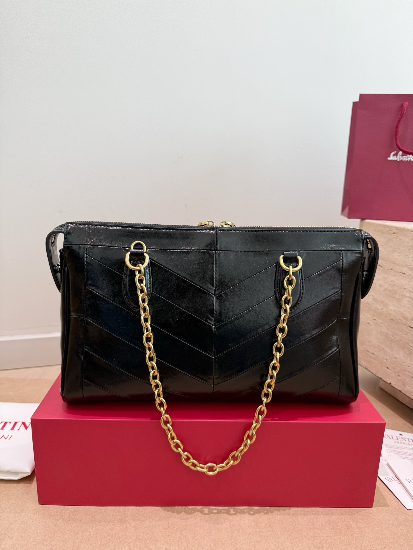 Valentino Garavani Panthea Black Chevron Quilted Color-block Leather Enameled Feline Head Shoulder Bag - KAIROO