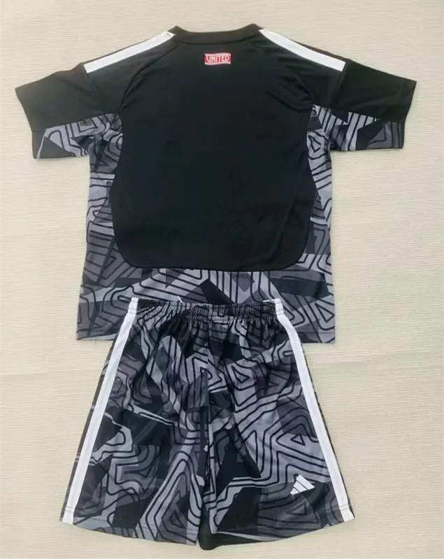 Manchester United Home Goalkeeper Suit 26/27