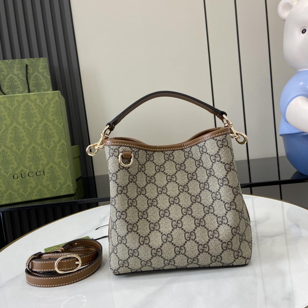 Gucci GG Emblem small bucket bag 815118