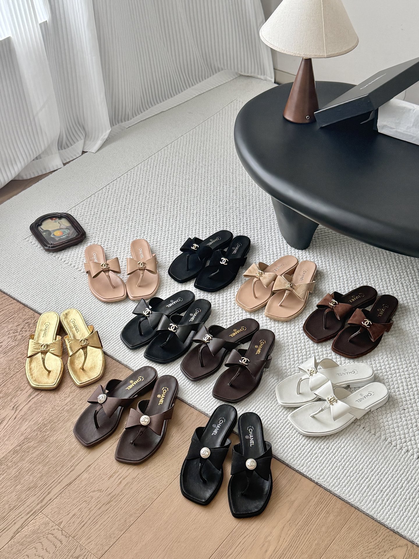 Chanel Logo Thong Flat Sandals - KAIROO
