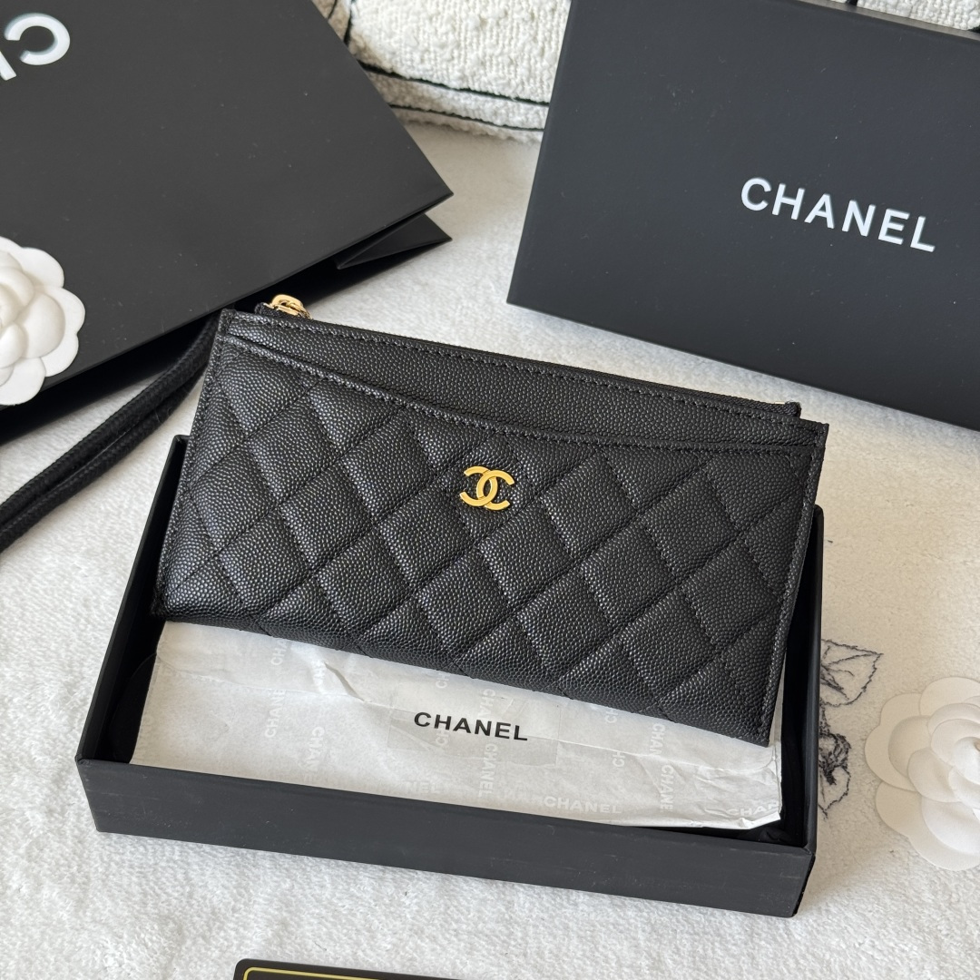 Chanel Zipped Long Wallet in Black Grained Calfskin