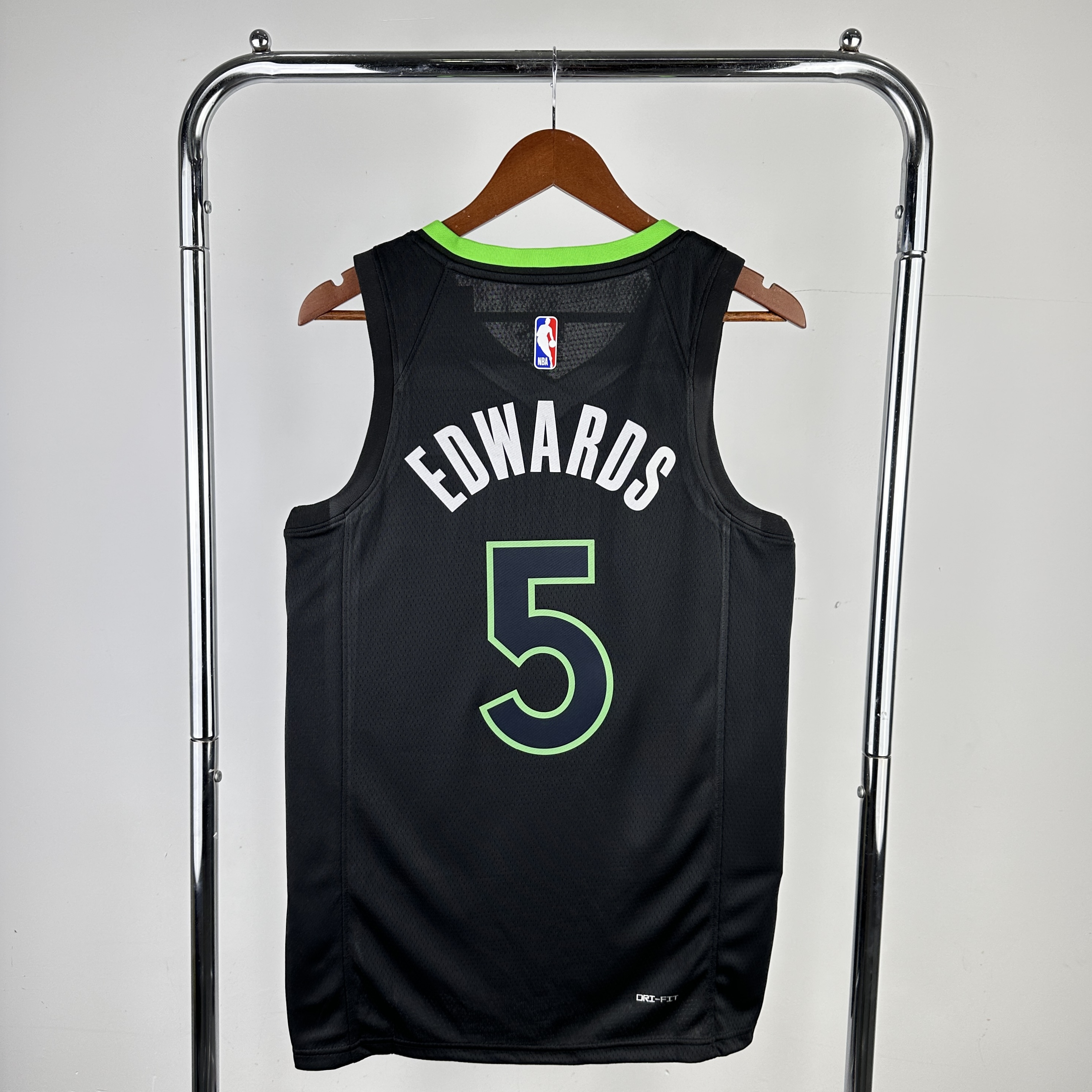 23 SEASON MINNESOTA TIMBERWOLVES FLYER  NO.5 EDWARDS