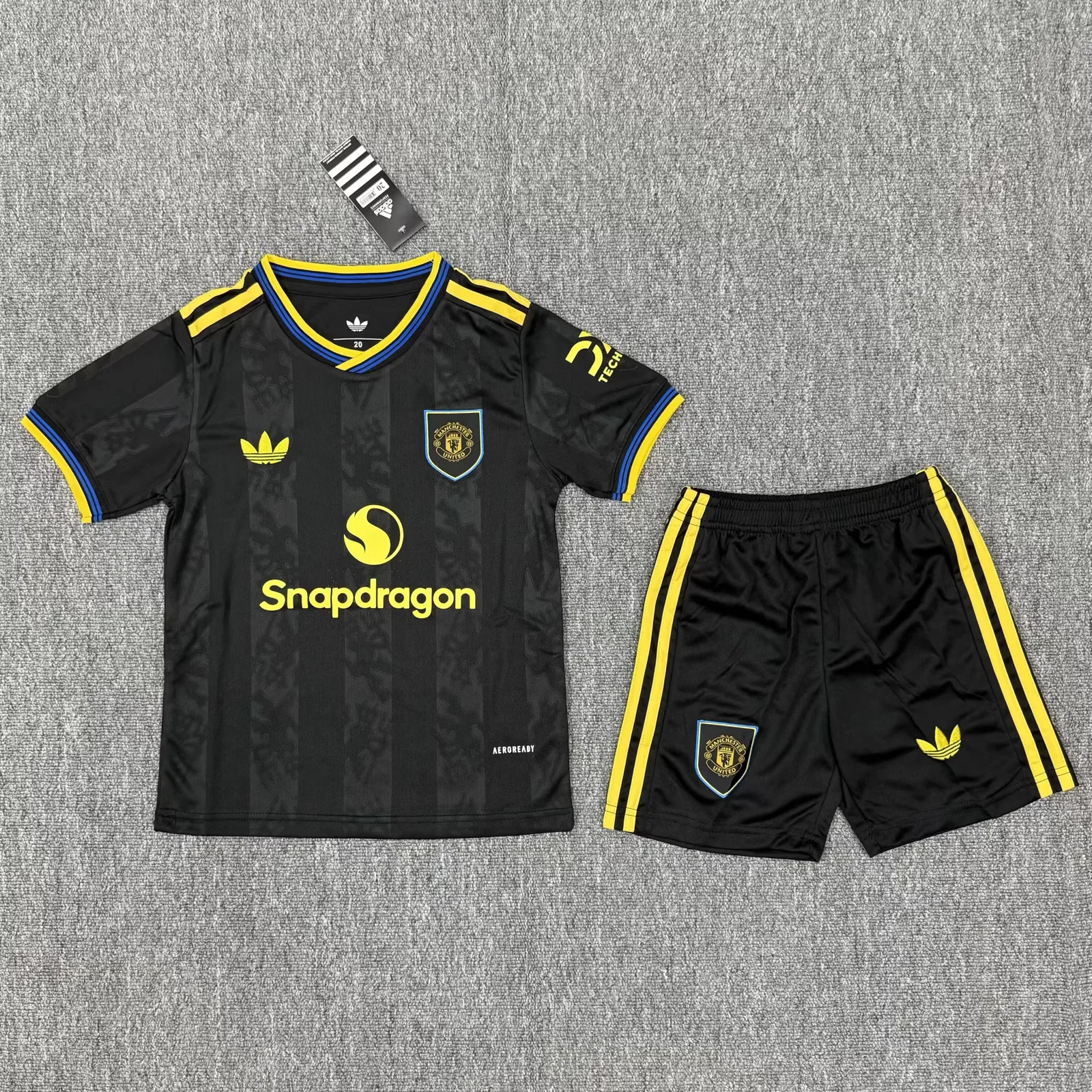 Kids Man United 25/26 Third Kit 16-28