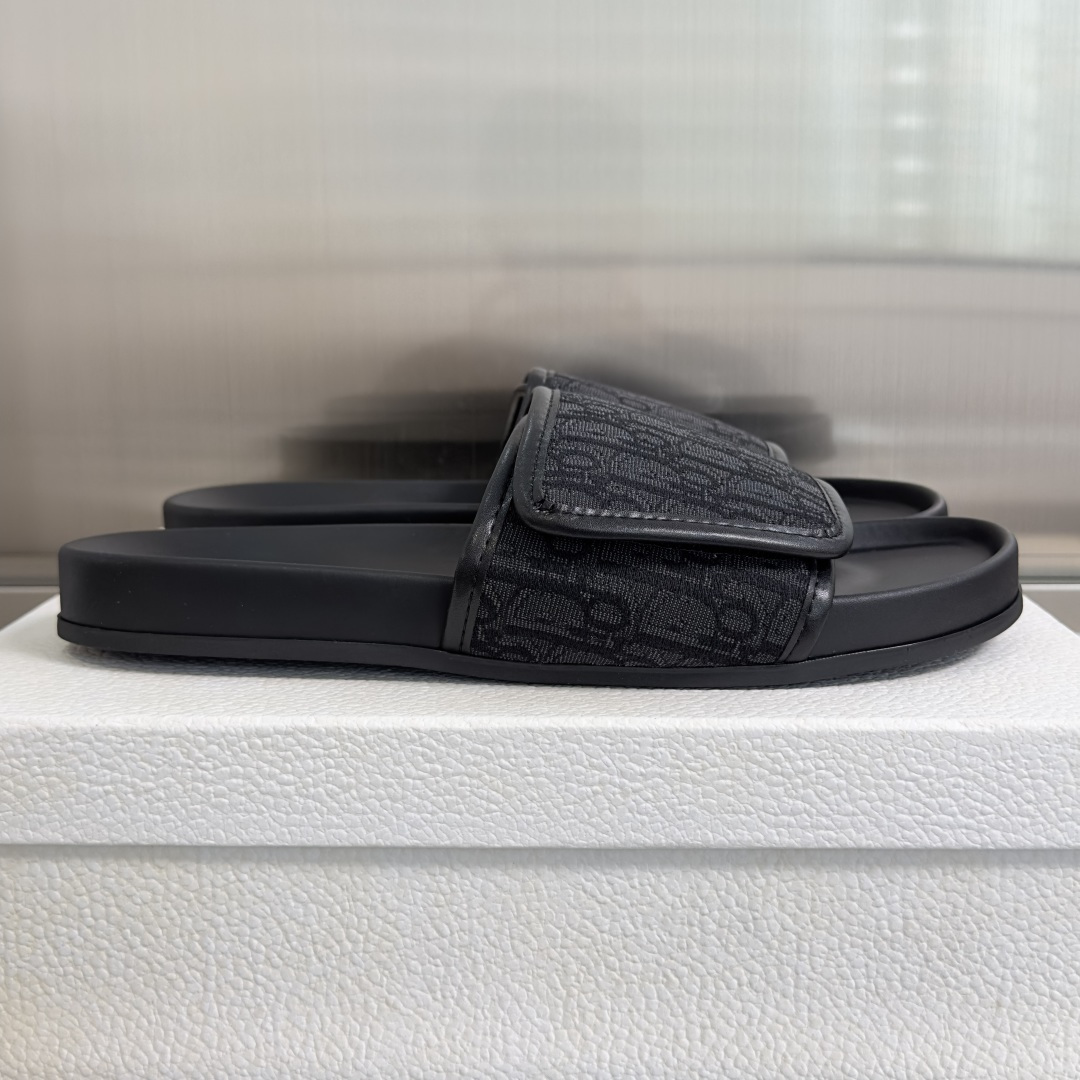 Men's Dior Aqua Classic Slide