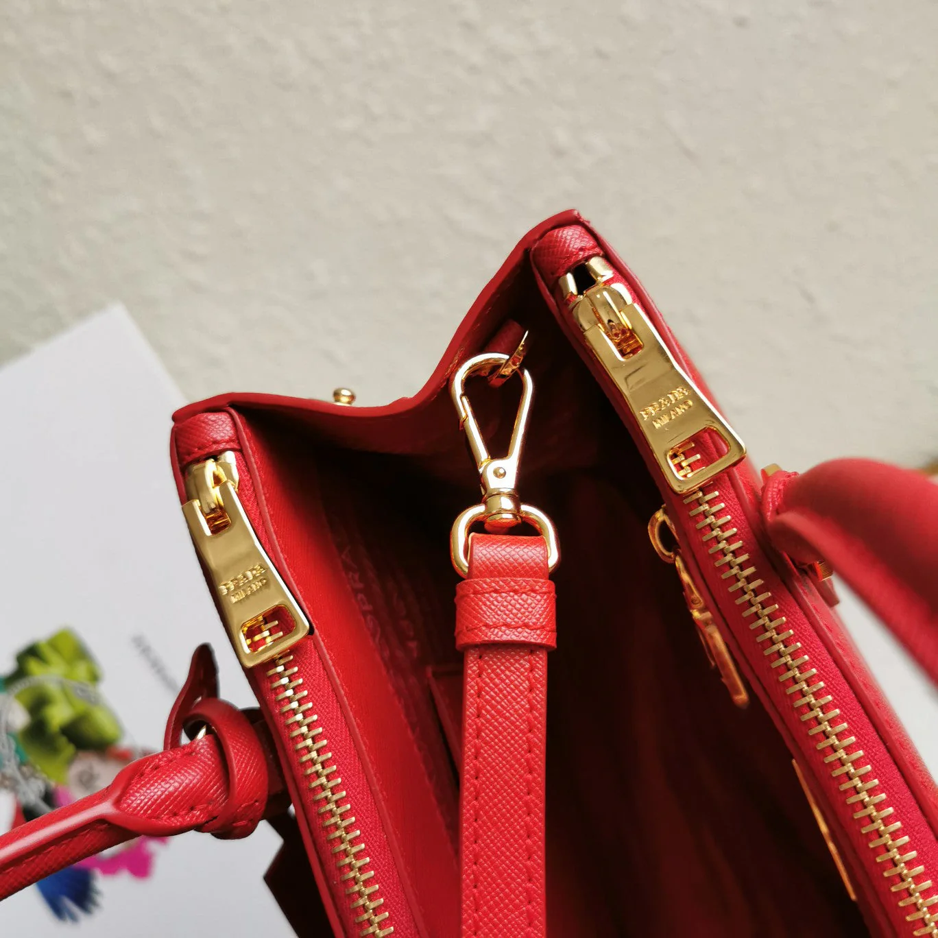 Prada MEDIUM GALLERIA 28 RED SAFFIANO LEATHER