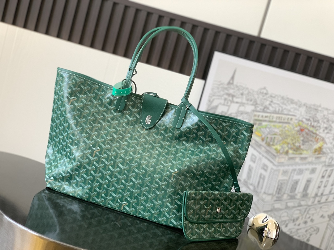Goyard Saint Louis PM Tote in Green