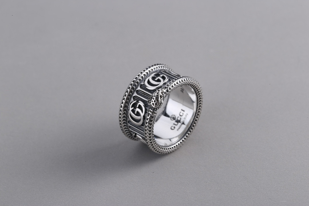 Gucci Antique Silver Unisex Ring