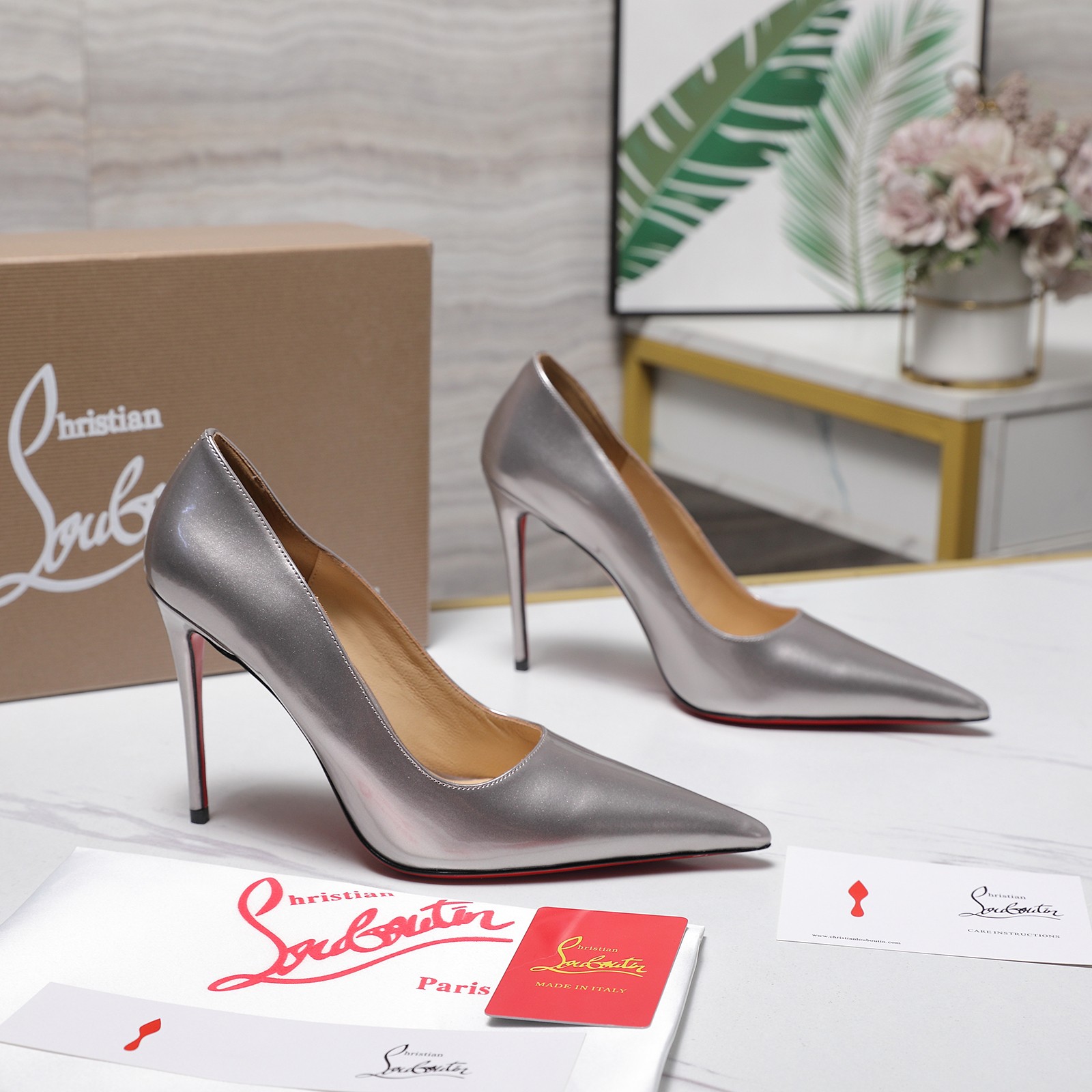 Christian Louboutin Metallic Shiny Silver leather Pump