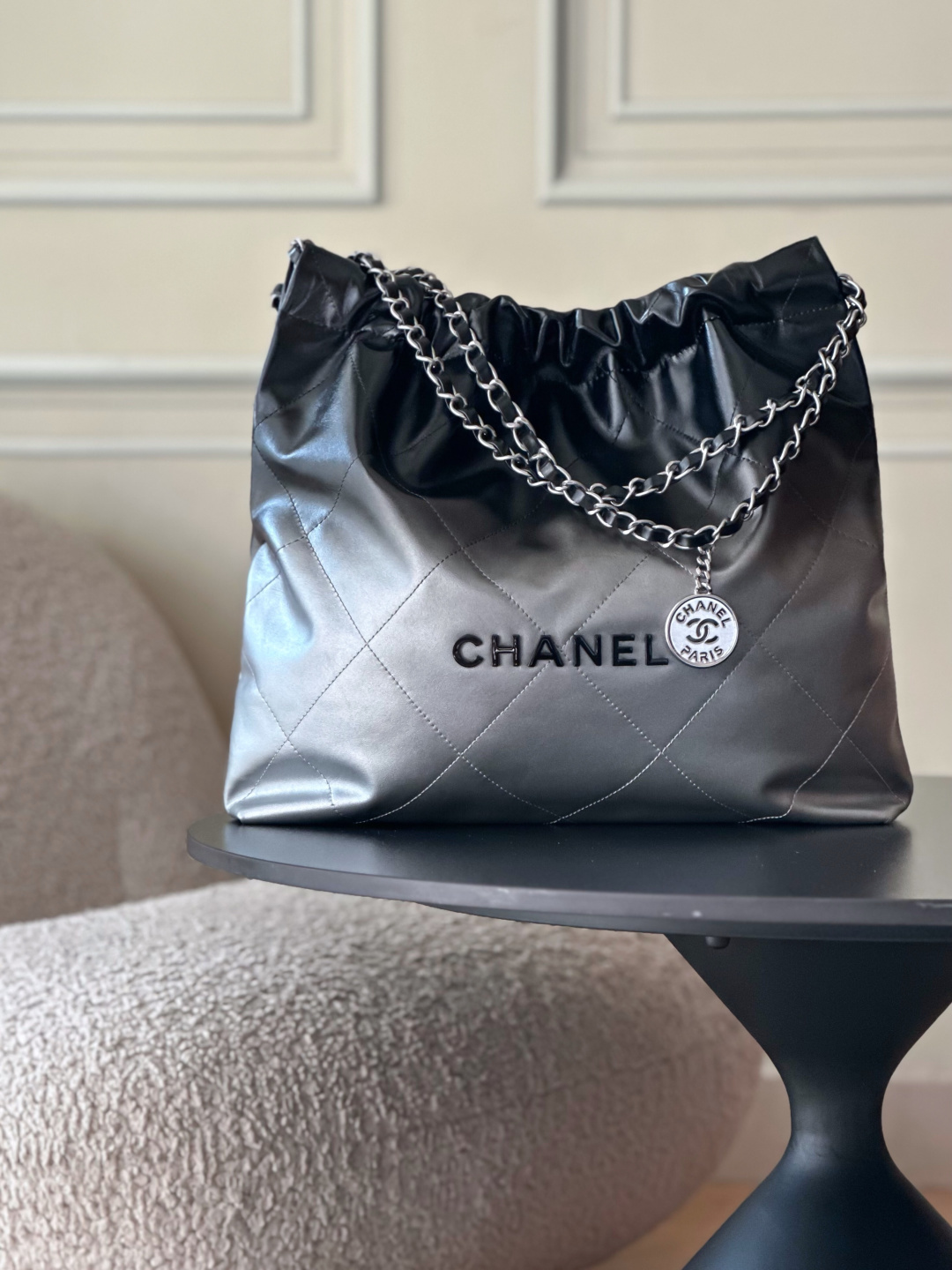 Chanel 22 Medium Handbag in Gradient Shiny Calfskin Silver Metal AS3261