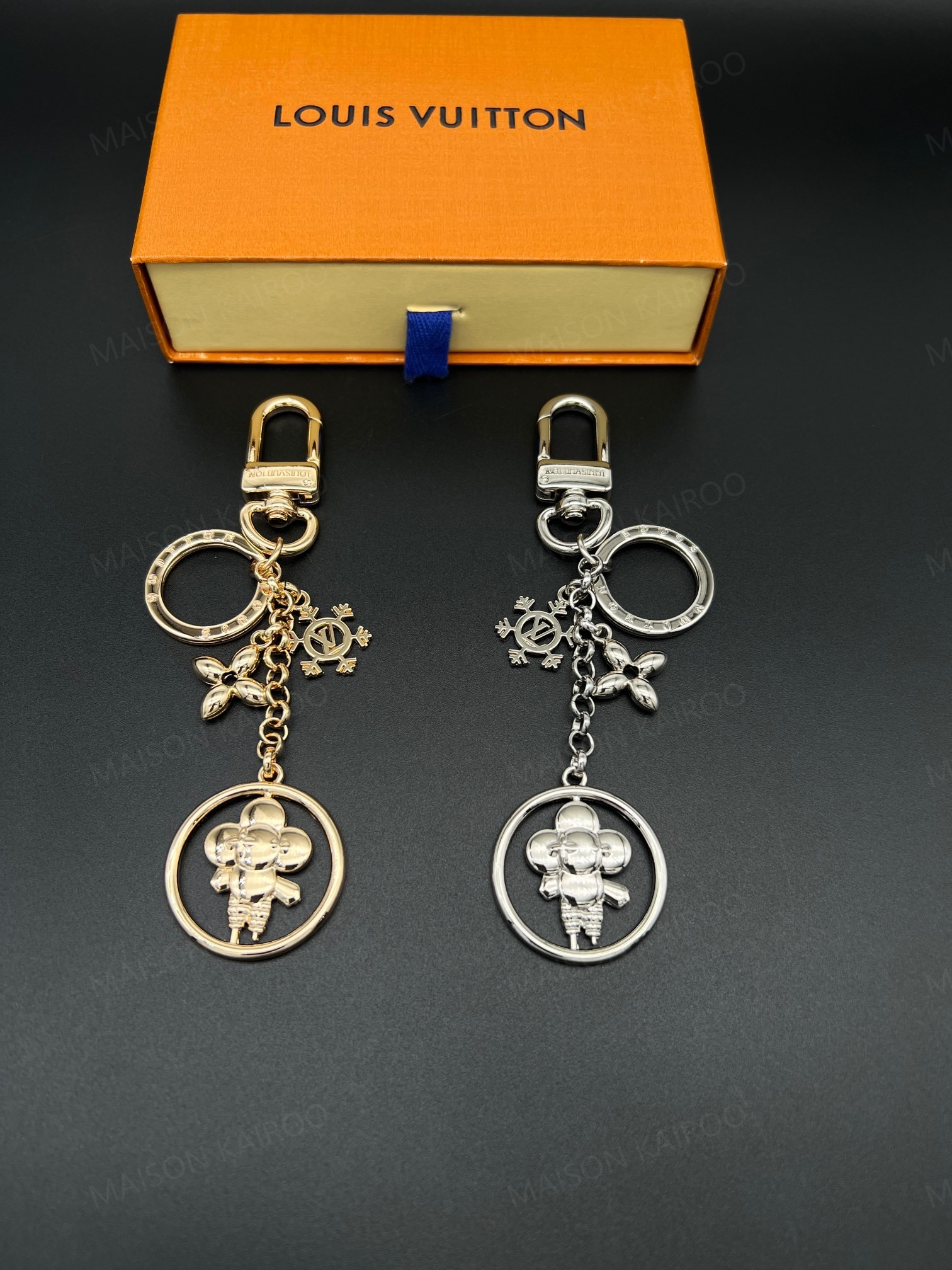 Louis Vuitton LV Vivienne Hollow Metal Bag Charm Keychain - KAIROO