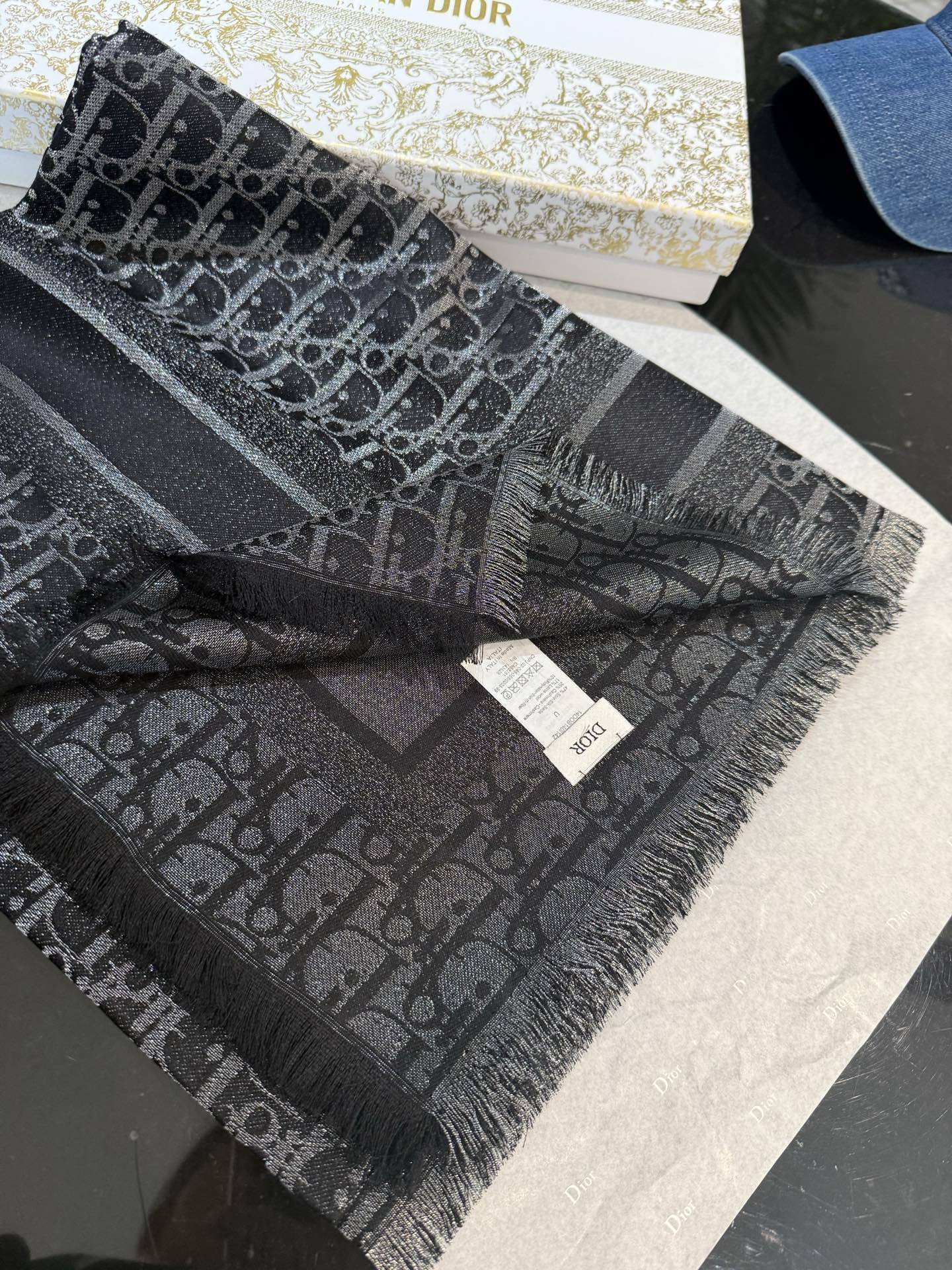 Dior Classic Oblique Silk and cashmere shawl