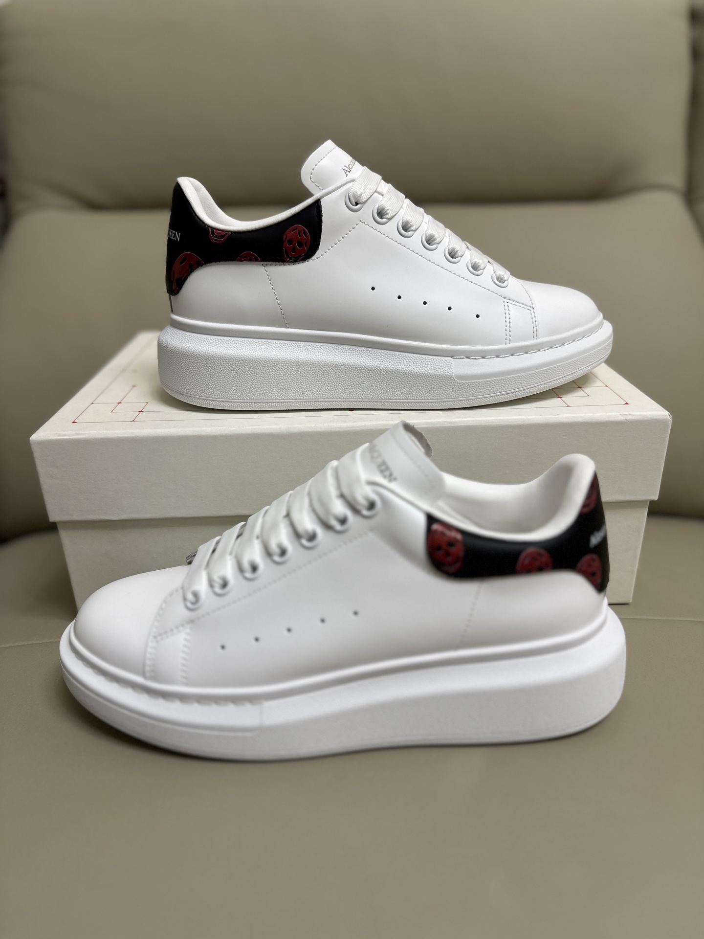 Alexander McQueen Oversized Unisex Sneaker