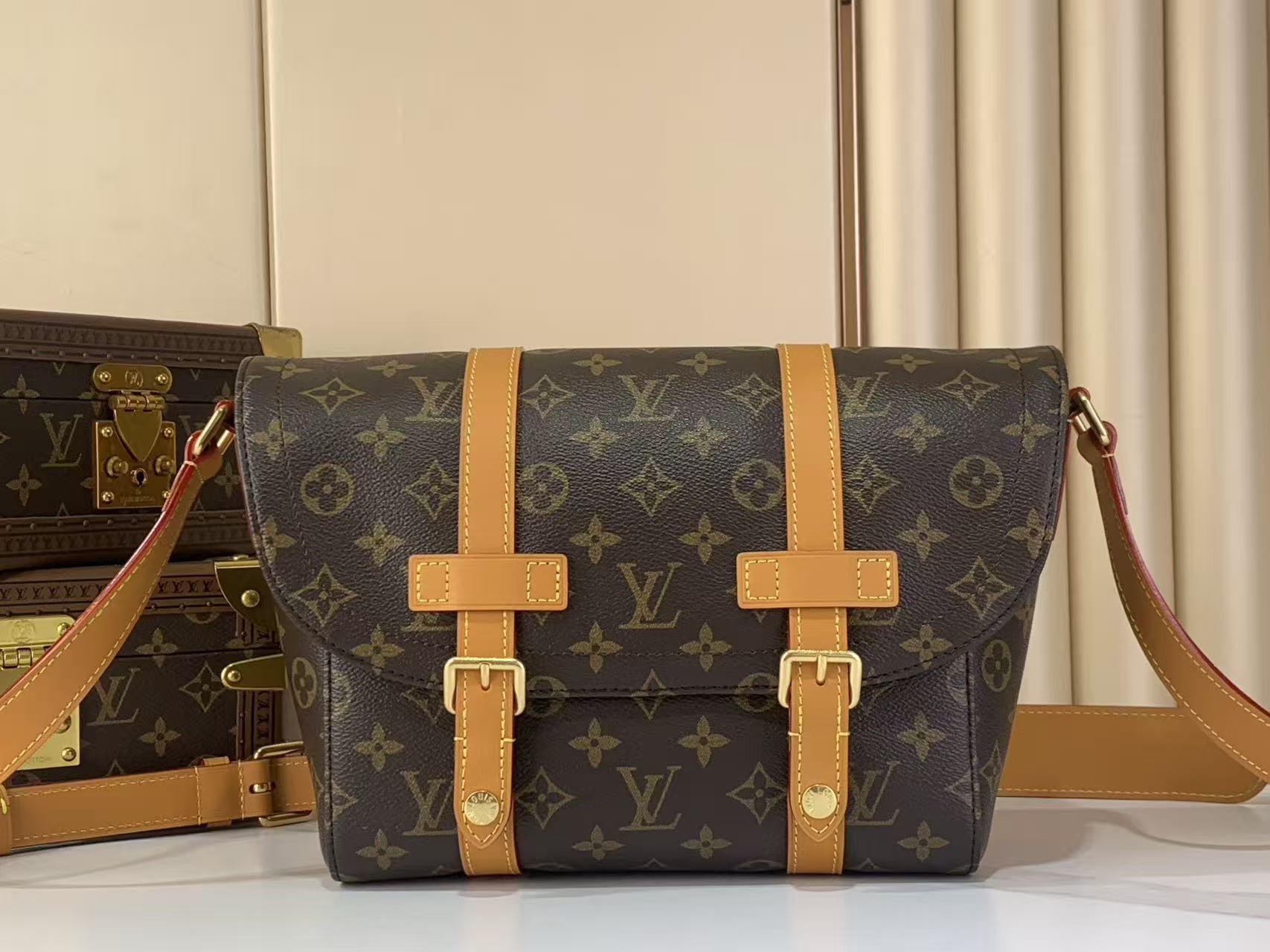 Louis Vuitton LV Christopher Postman Bag