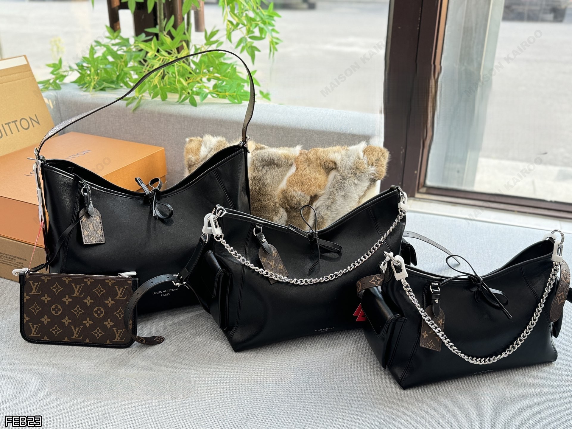 Louis Vuitton LV CarryAll Cargo Vibe BB/PM/MM Black Leather Monogram Strap Side Pockets Hobo Shoulder Bag - KAIROO