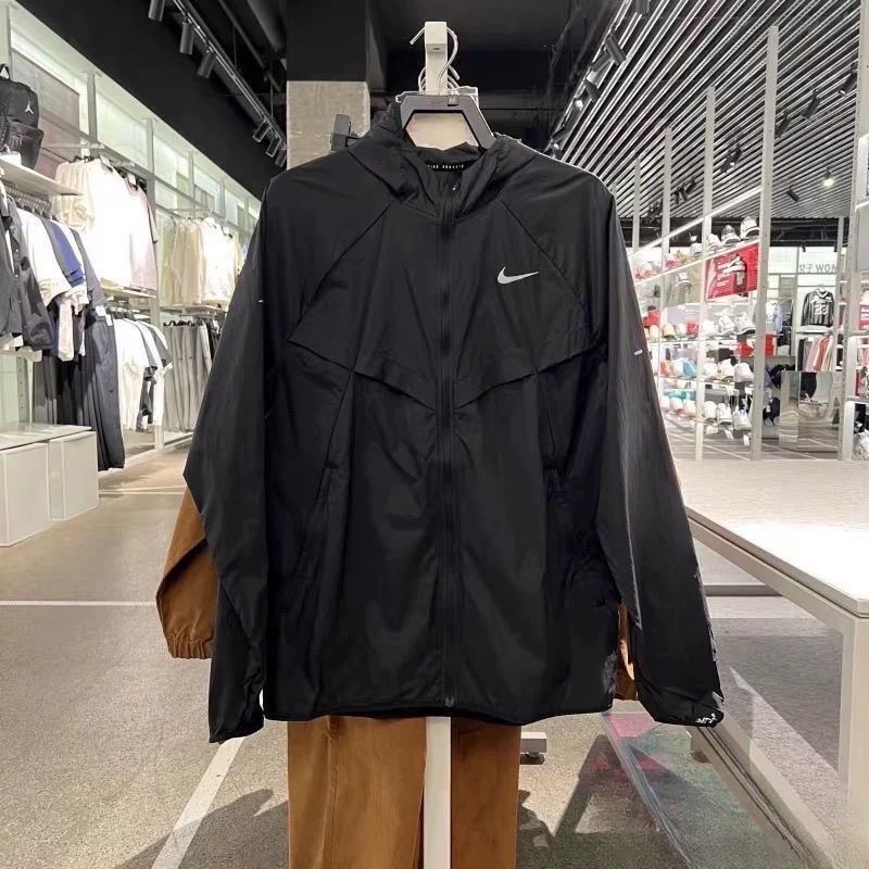 Outdoor sports jacket
