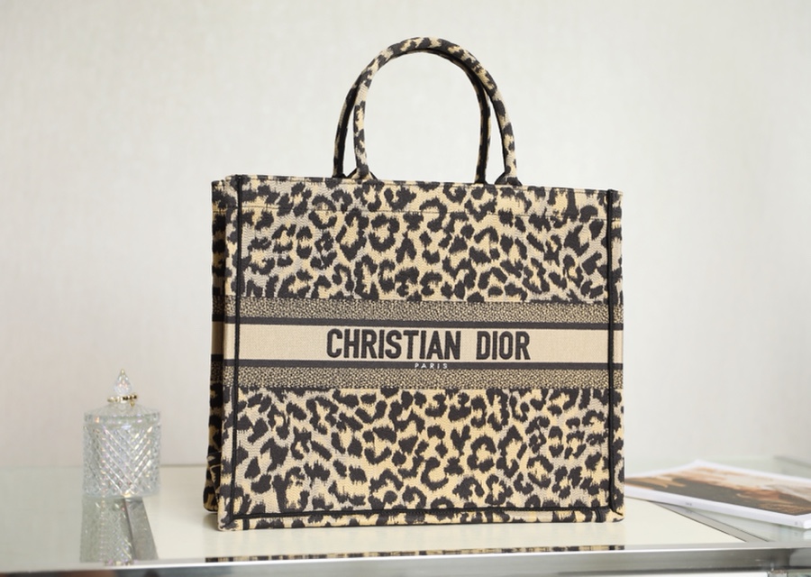 Dior Book Tote Large Beige MultiColor Mizza Embroidery M1286ZRHM_M918