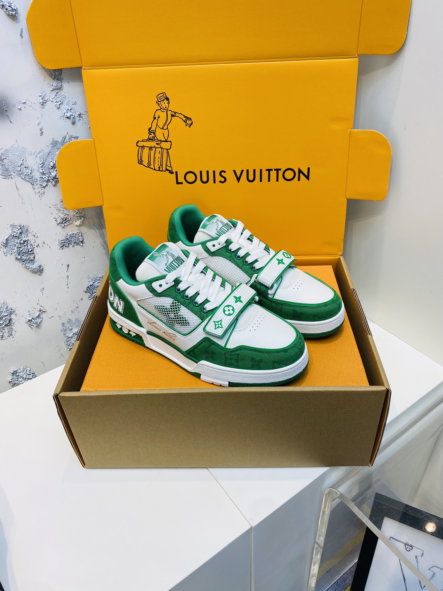 LV Unisex Trainer Sport Shoes