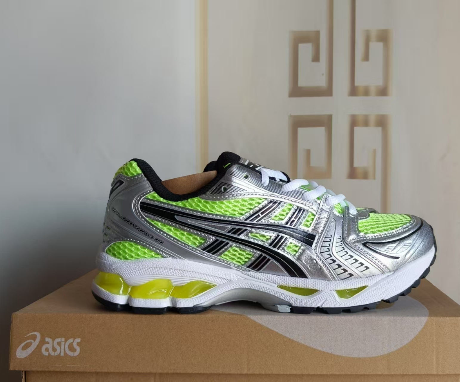 ASICS 1201A019-751 US Men's Sizes6 to 11 in half sizes Black Yellow Silver Shoes tianlong