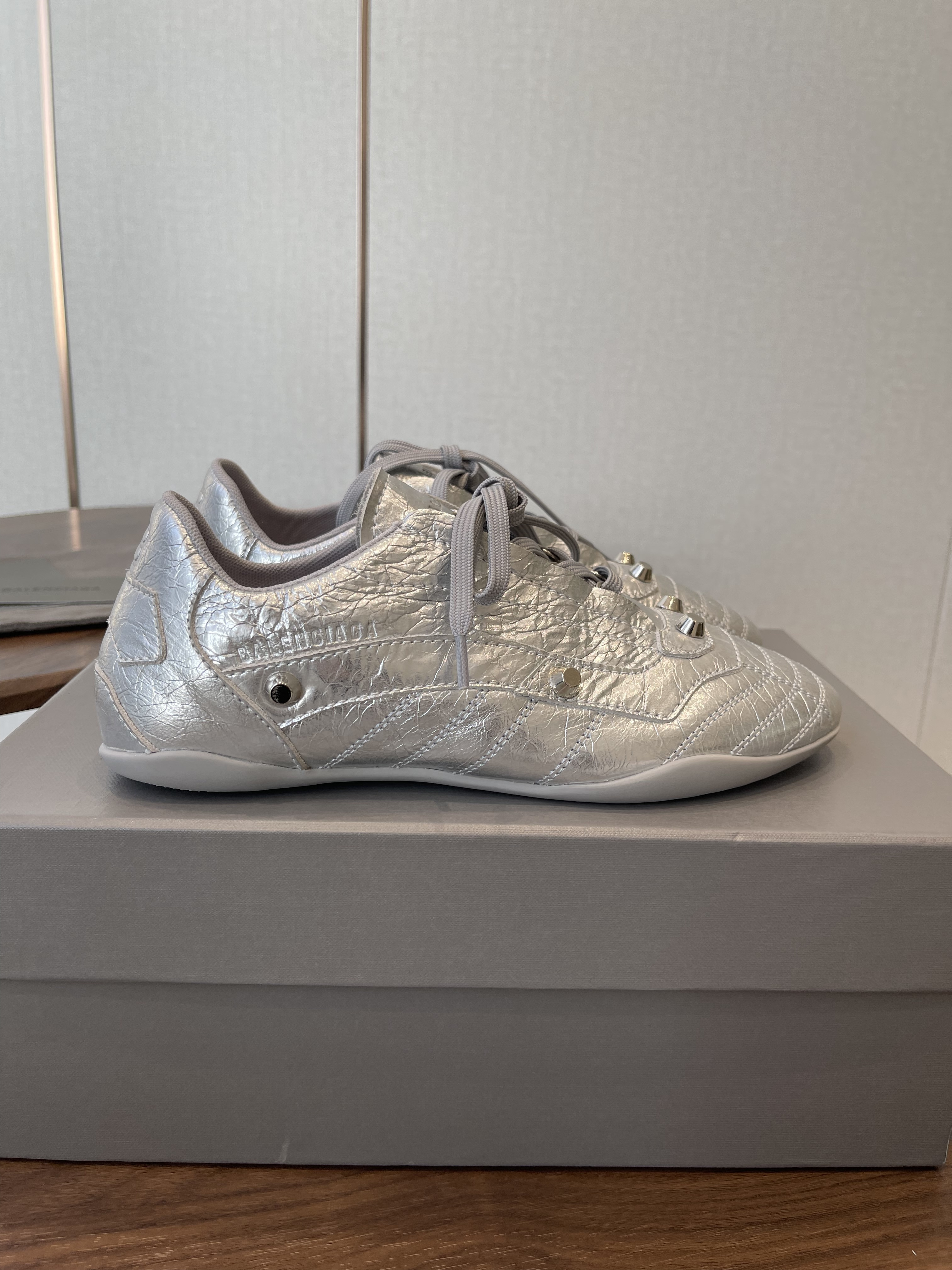 Balenciaga Le City Leather Unisex Sneaker