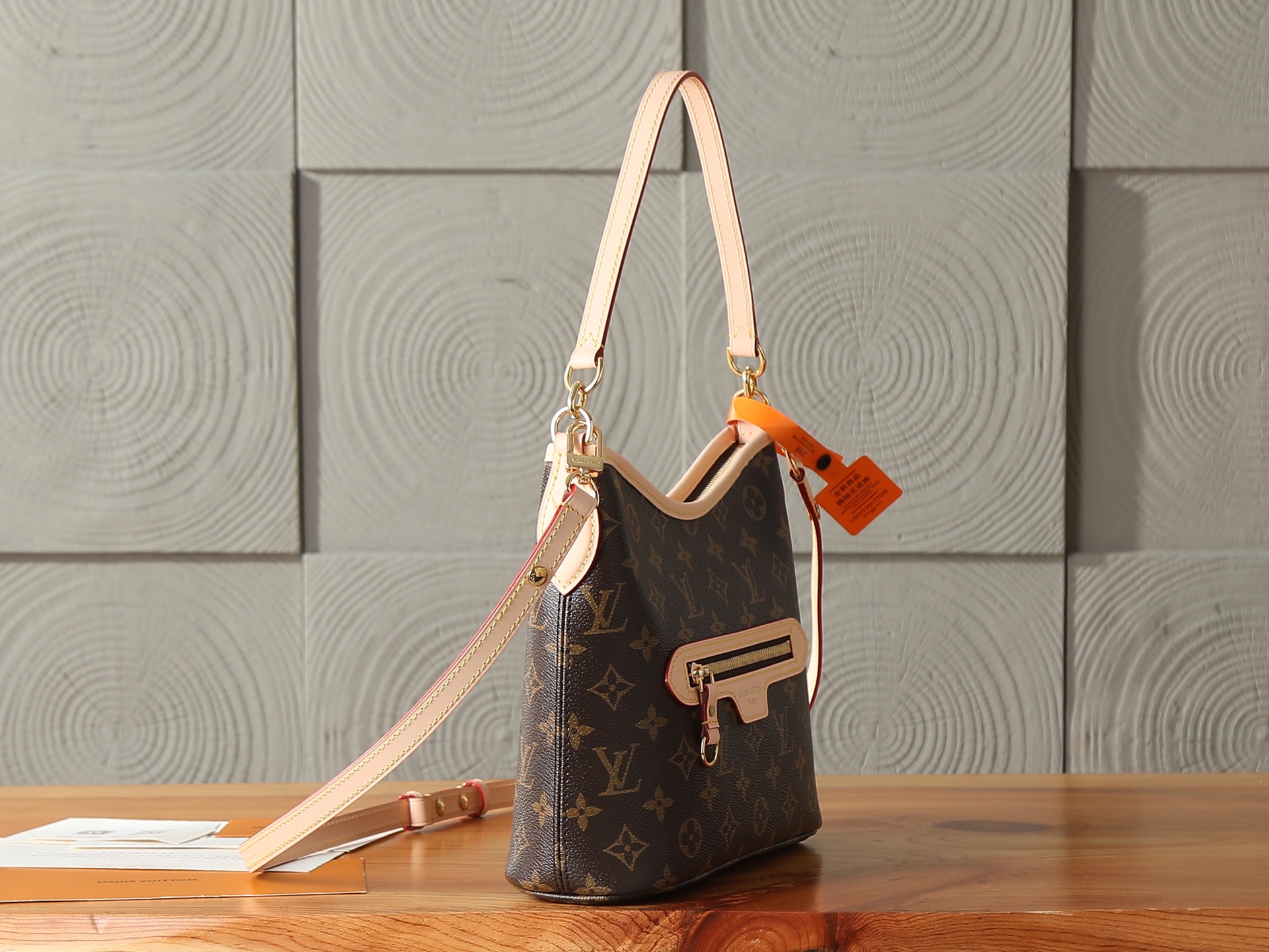 LV Louis Vuitton Lineup BB M28423