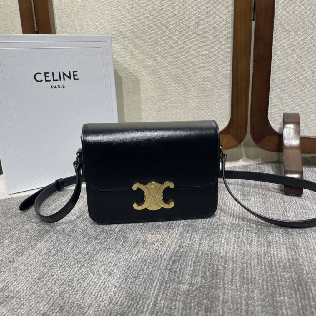 CelineTeen Triomphe Bag in Shiny Calfskin-Black