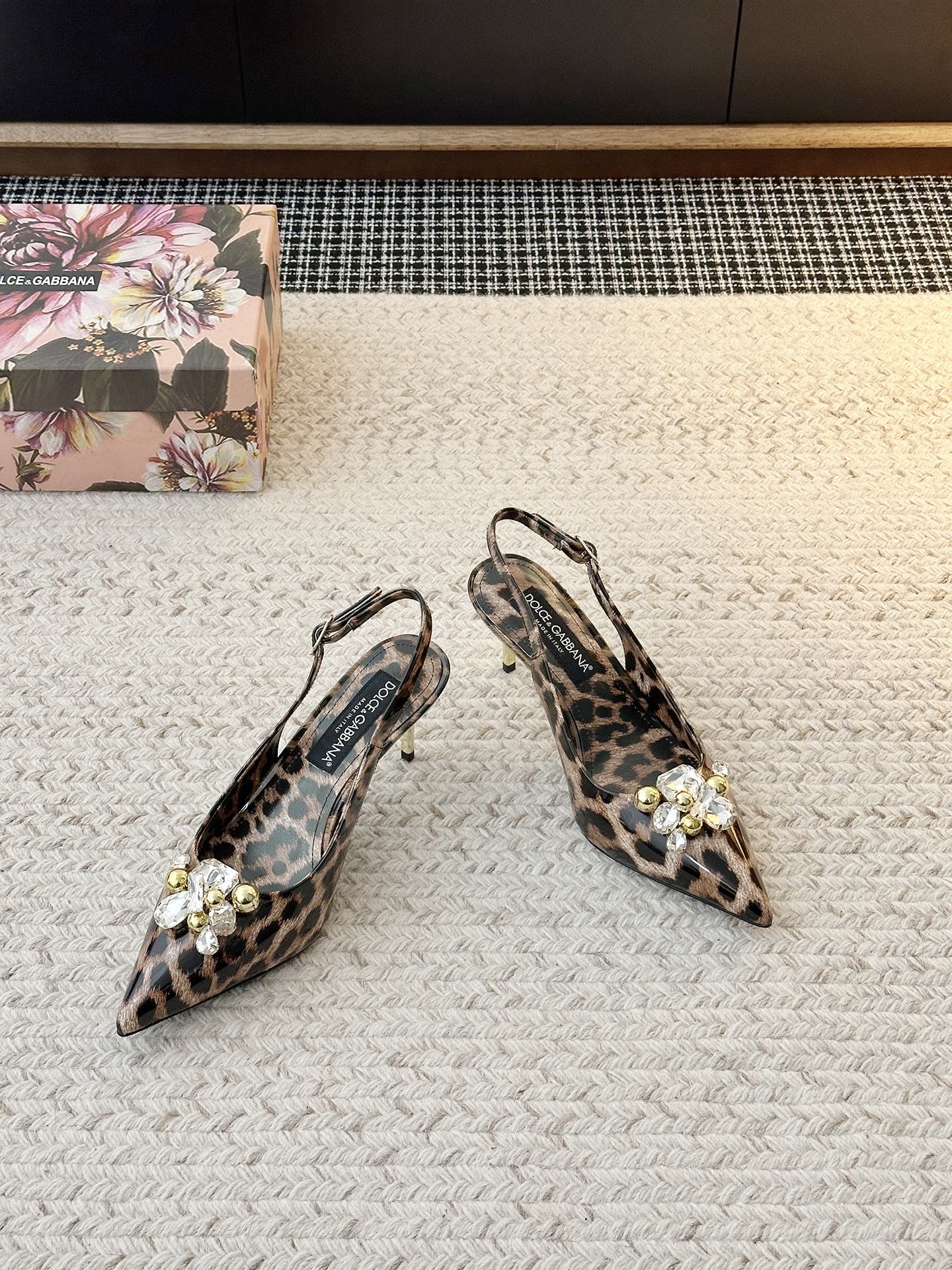 Dolce&Gabbana patent leather crystal slingback pumps