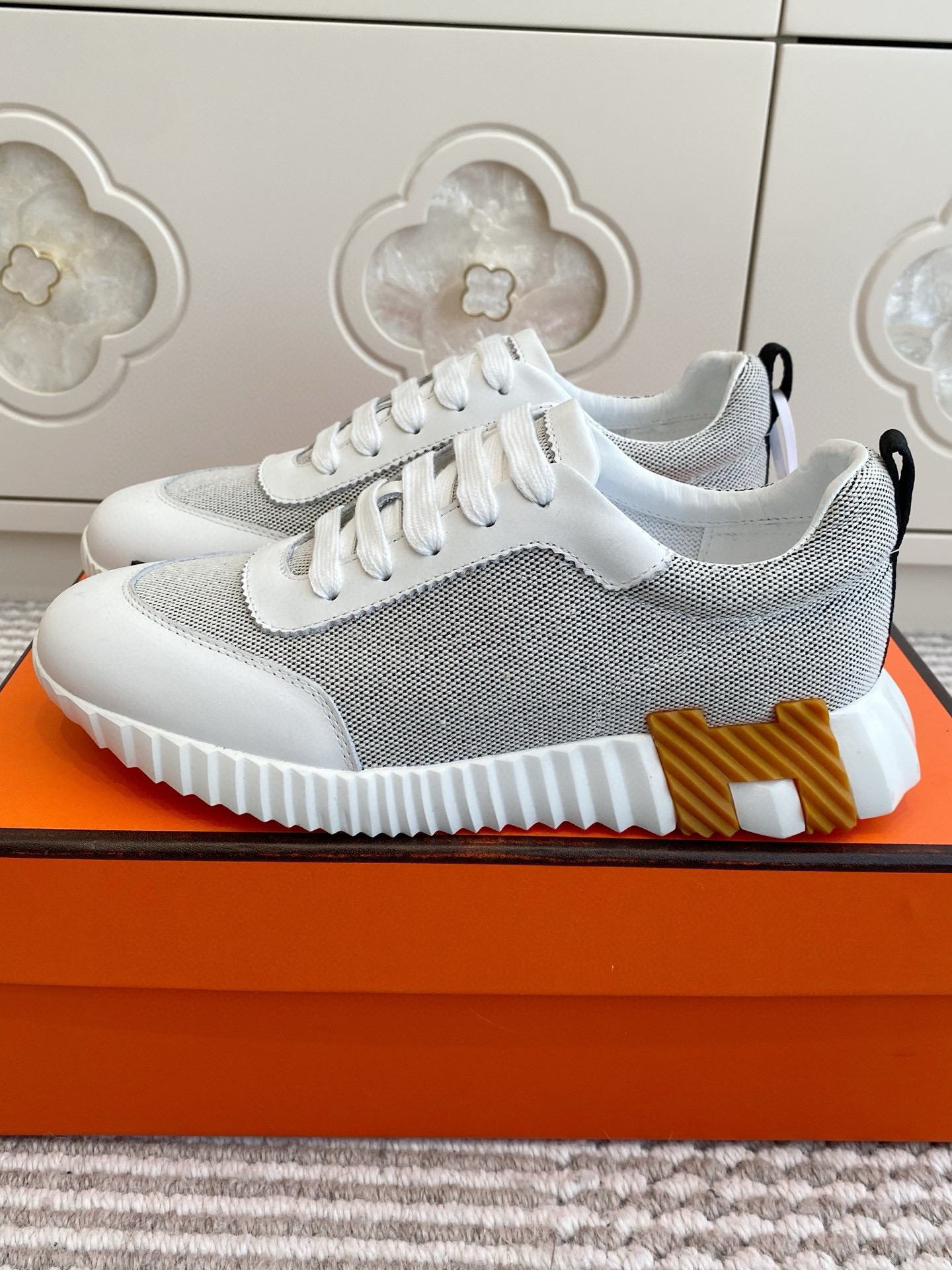 Hermes Unisex Bouncing Sneakers
