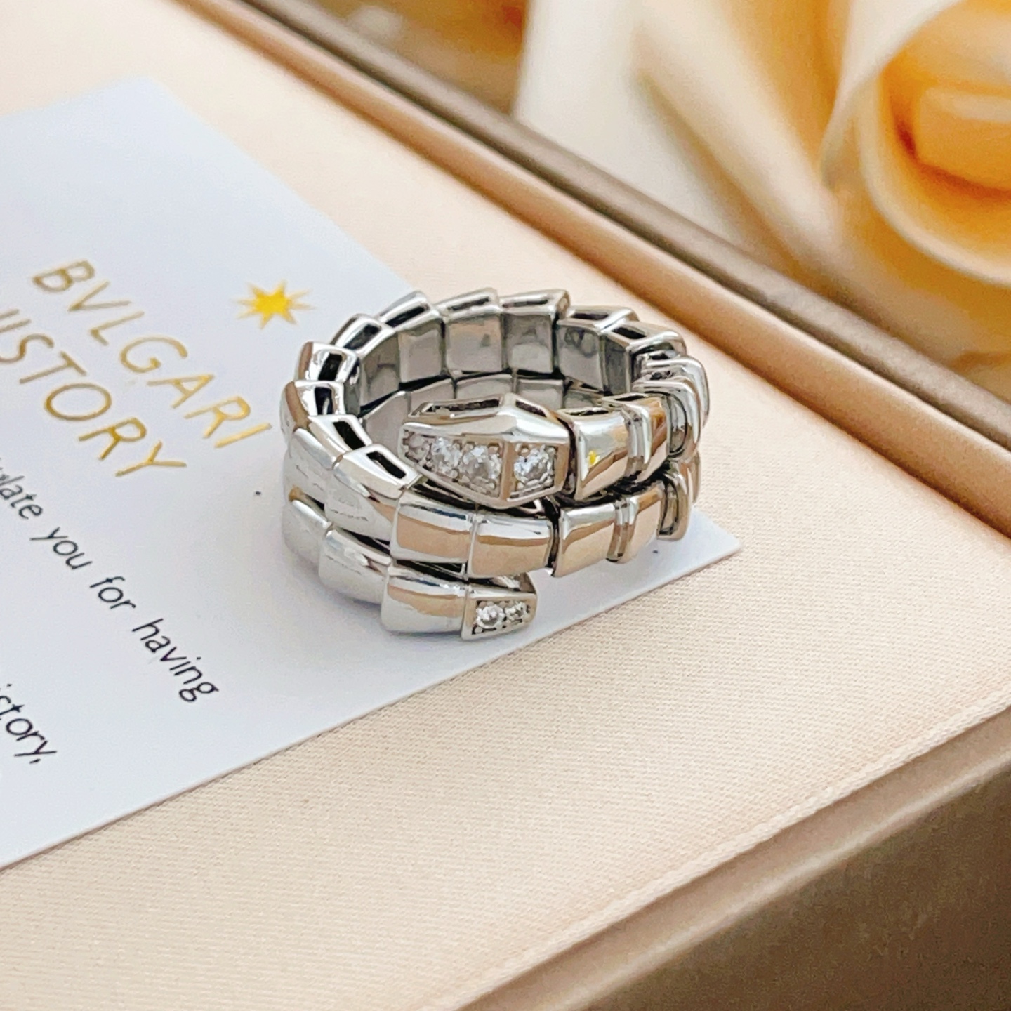 Bvlgari Serpenti Platinium Gold Ring with zircons
