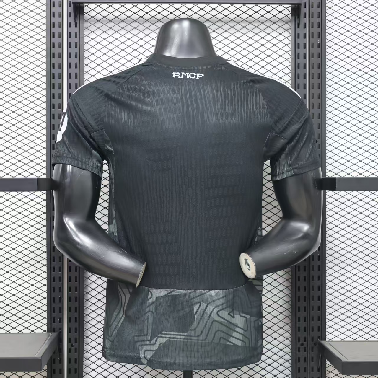 Real Madrid Goalkeeper Jersey Player Version 26/27