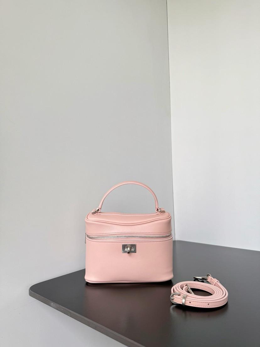 Balenciaga Rodeo Vanity in Suede Pink