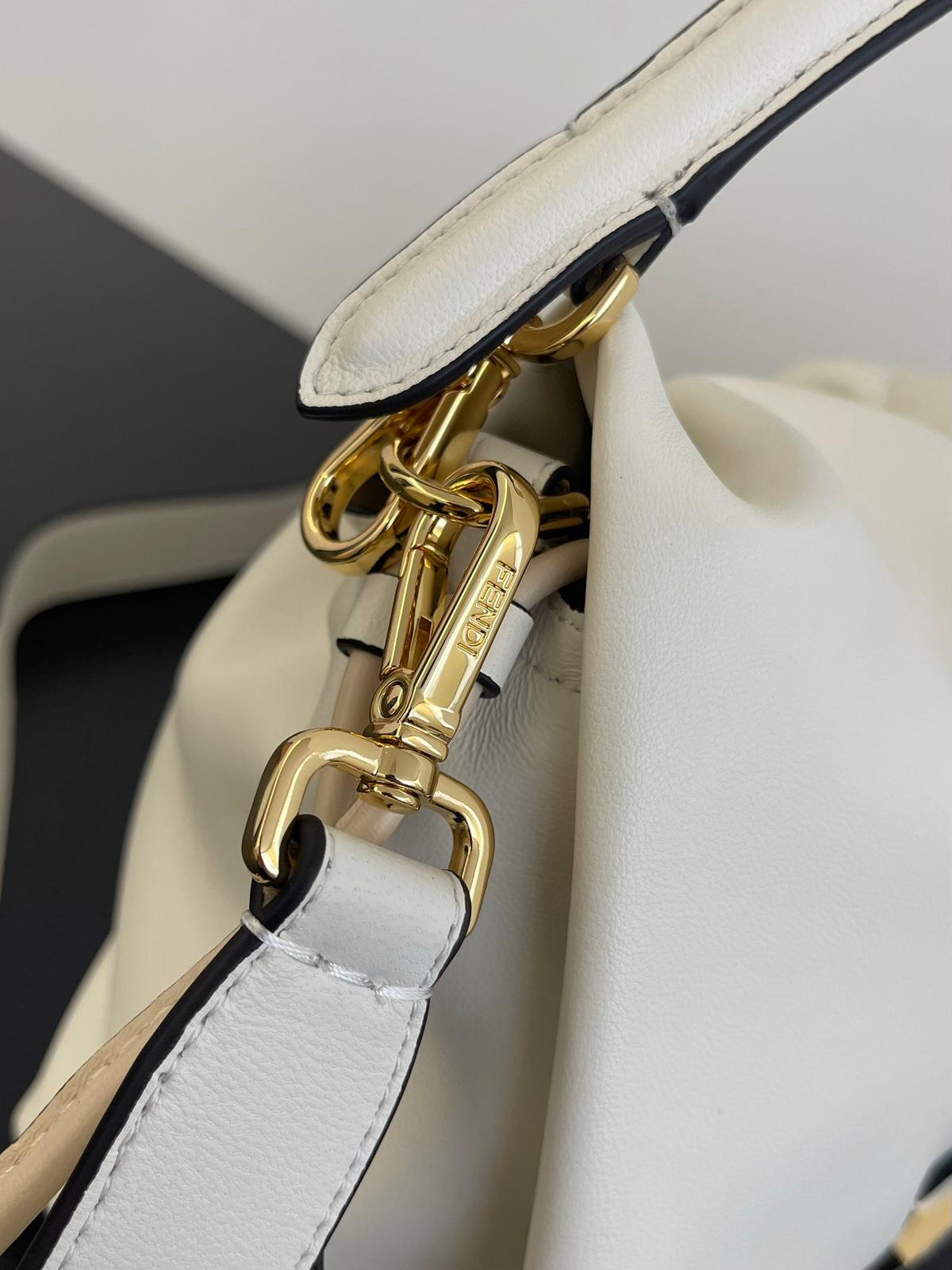 Fendi  Mamma Baguette Medium Bags