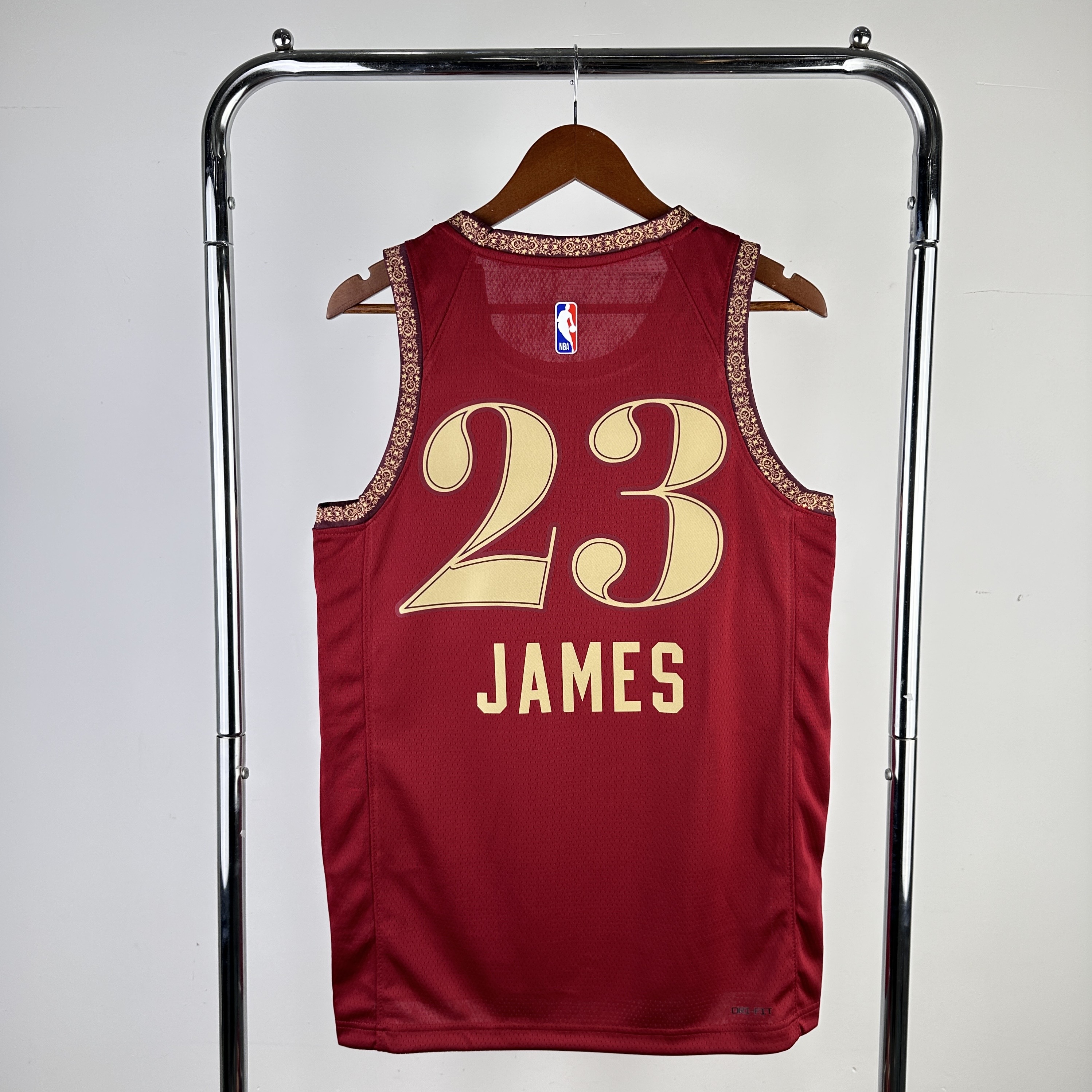 24 Seanson Cleveland Cavaliers City Edition  #23