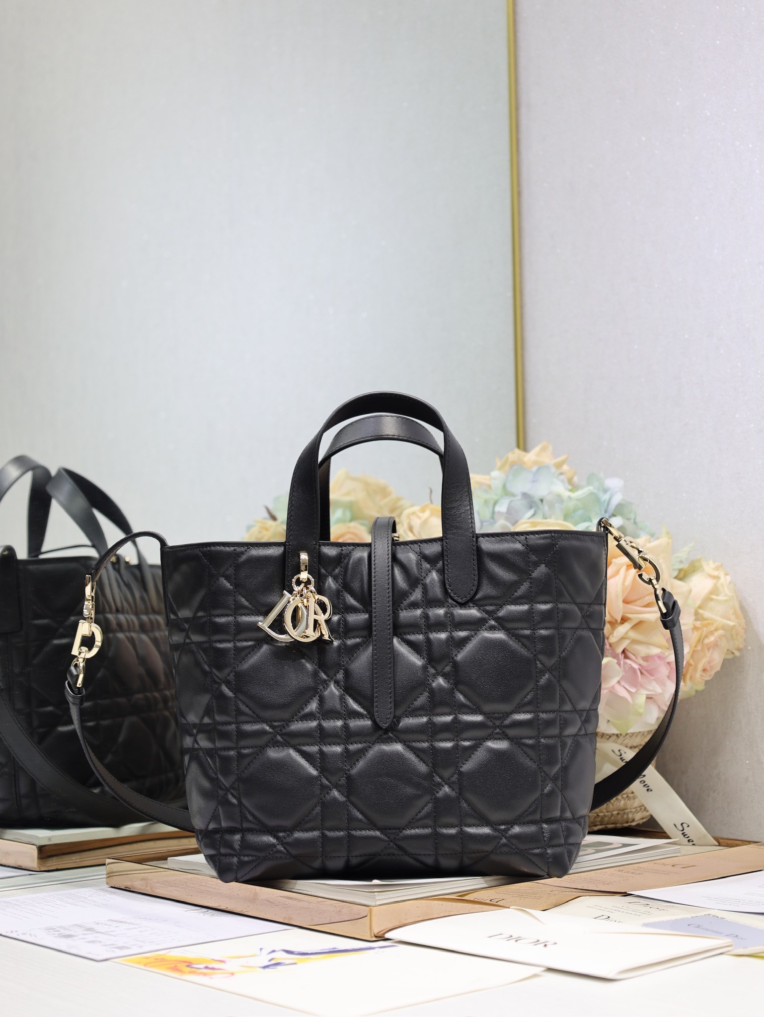 Dior Medium Vertical Toujours in Black calfskin