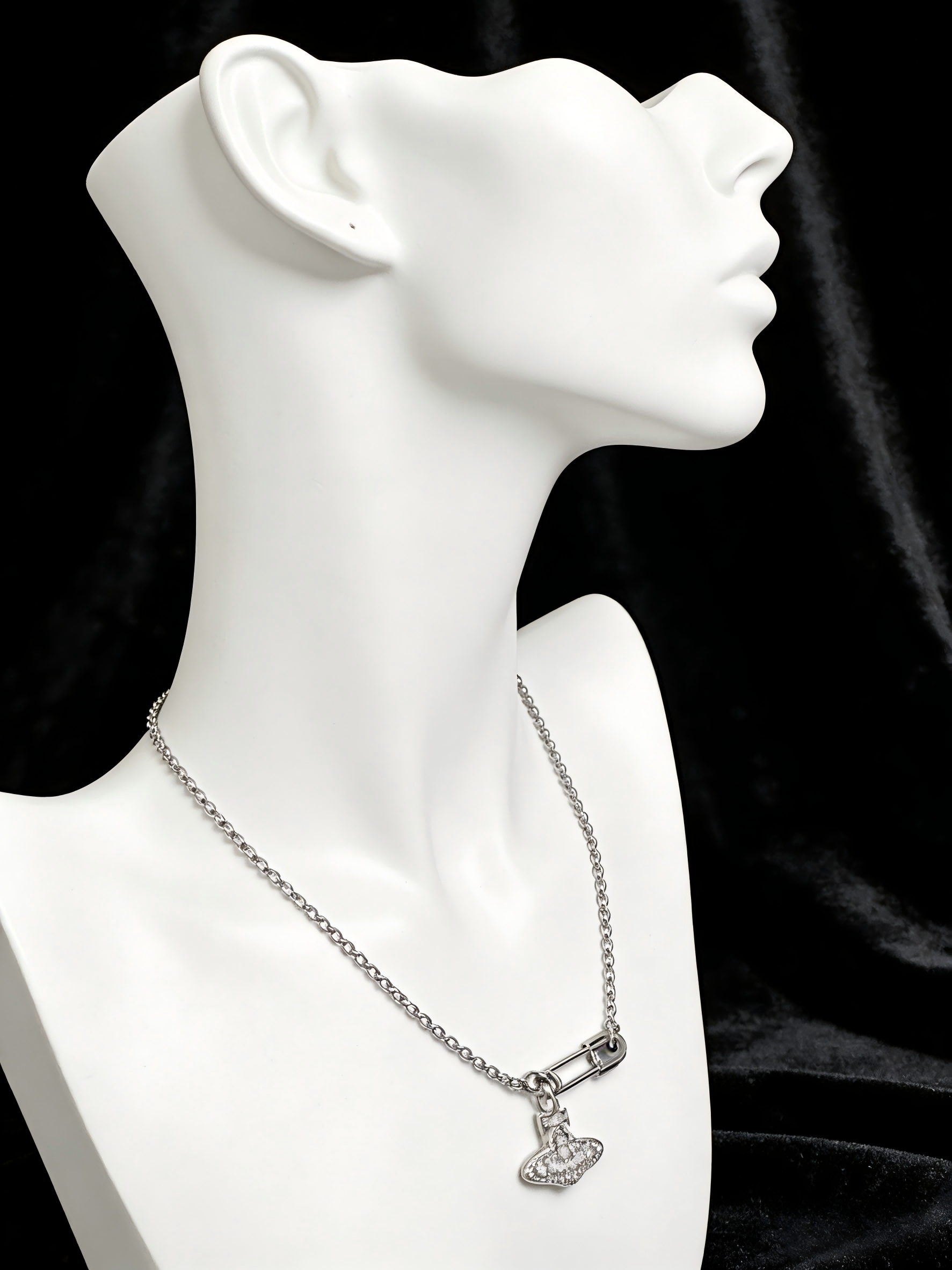 Chic Silver Saturn Safety Pin Choker, Retro Planet Charm Necklace, Statement Accessory