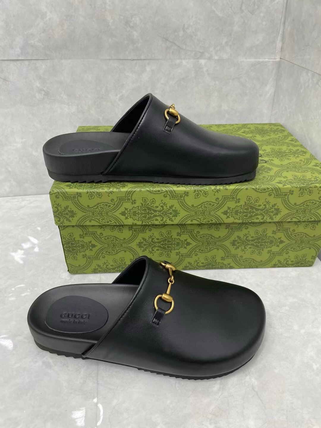 Unisex Gucci Mule with Horsebit