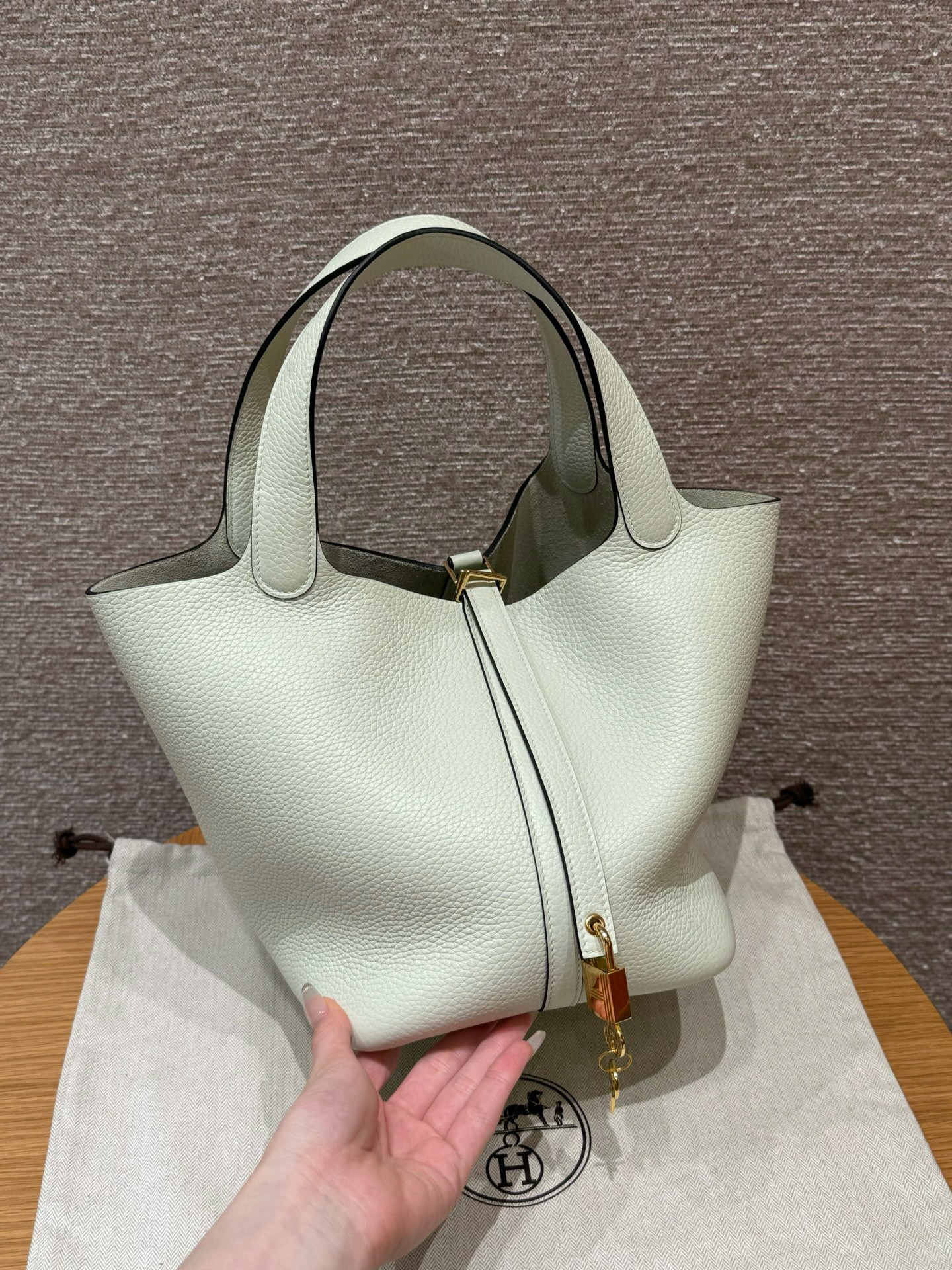 Hermes Vert Fizz Clemence Picotin 18