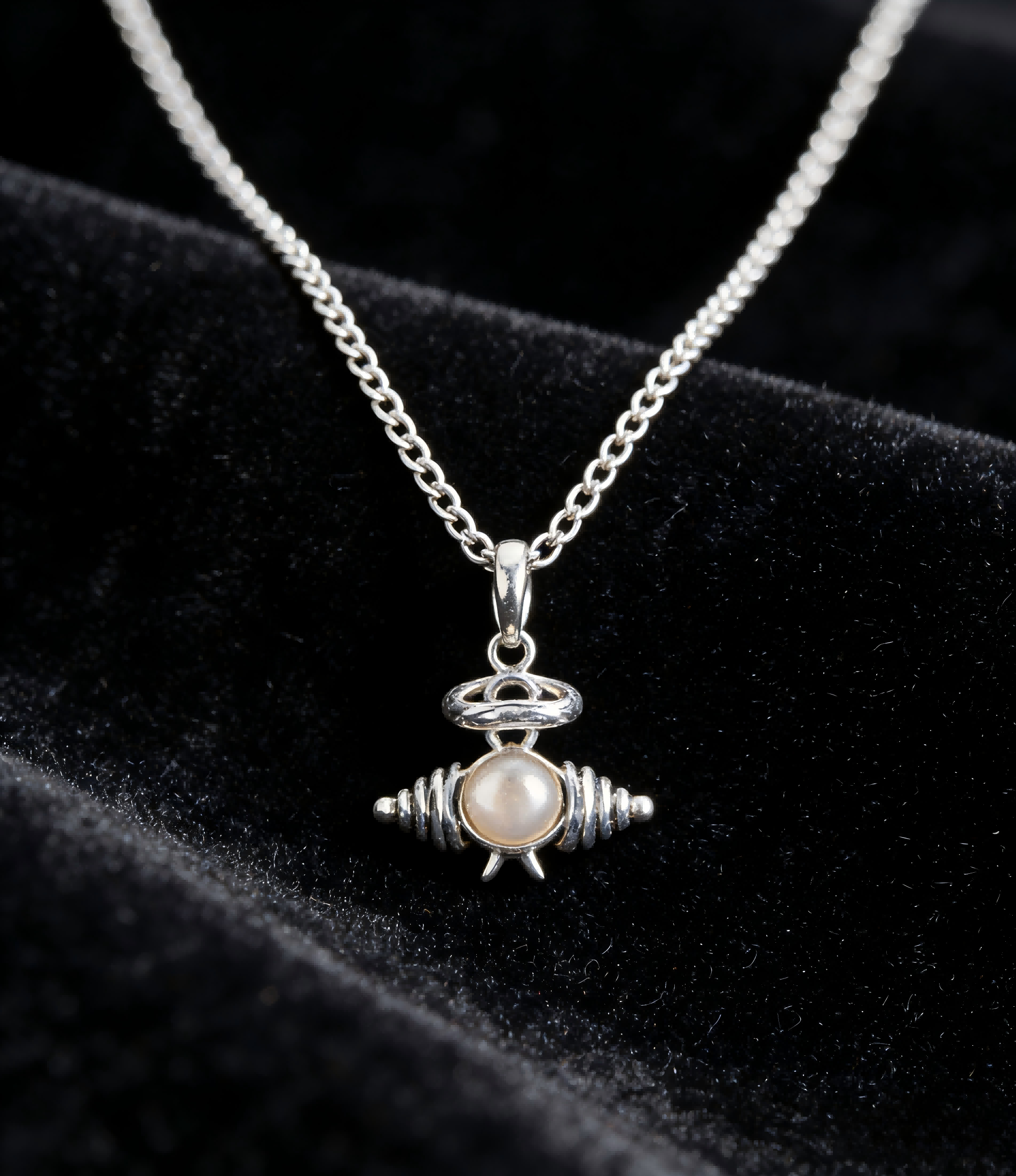 2026 New Vivienne Westwood Style Silver Pearl Saturn Pendant Necklace - Dainty Pearl Celestial Jewelry for Women