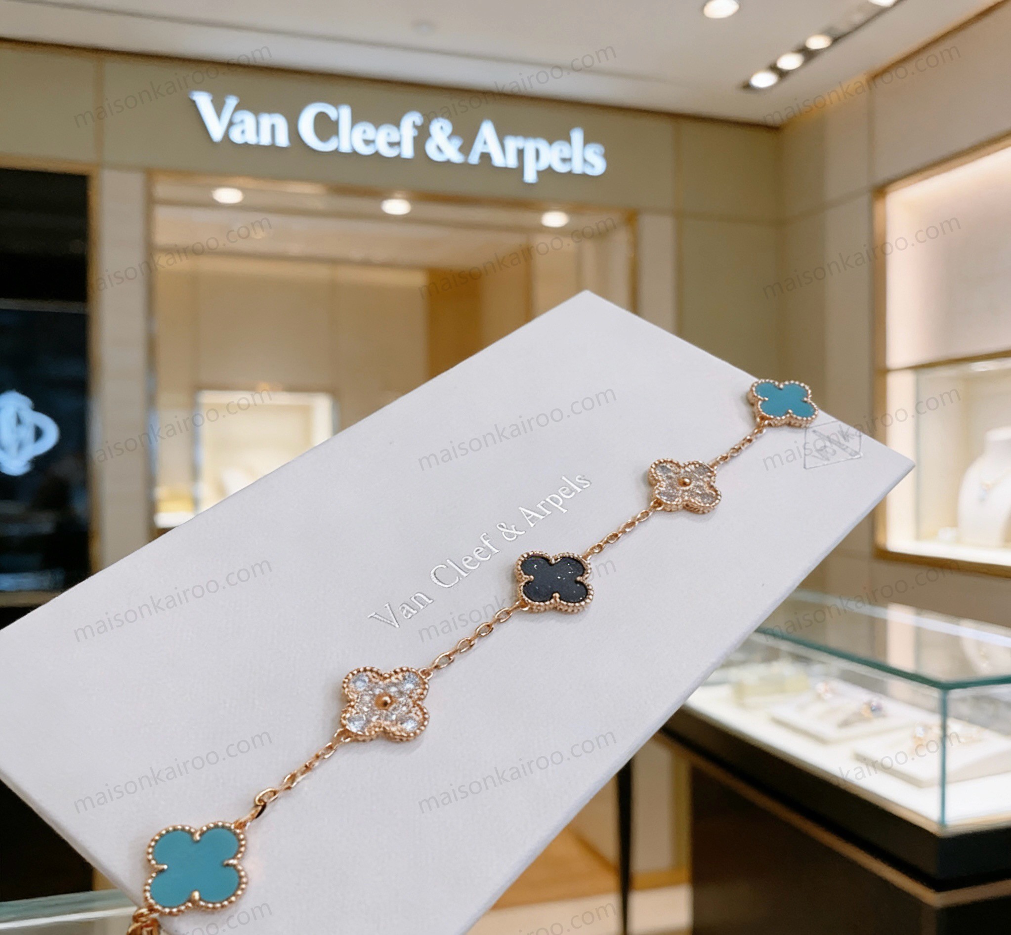 Van Cleef & Arpels 5-Motif Bracelet - KAIROO