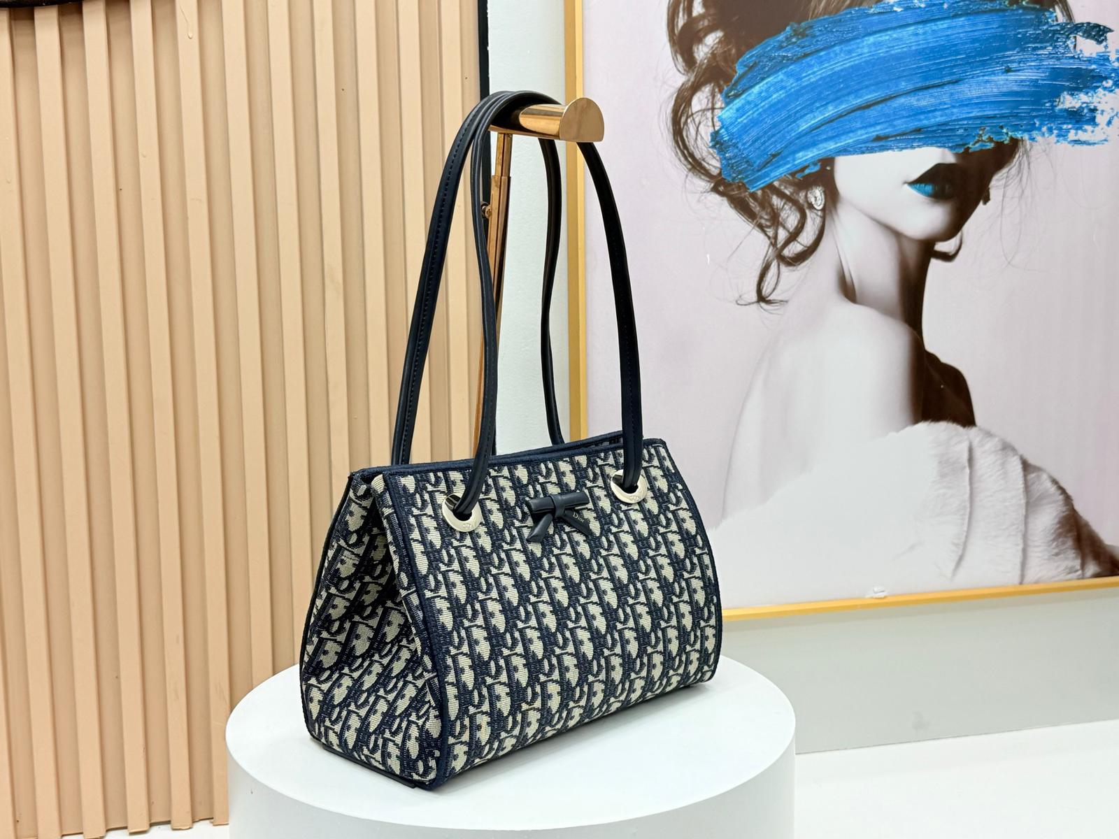 DIOR 2026 new bow Tote bag