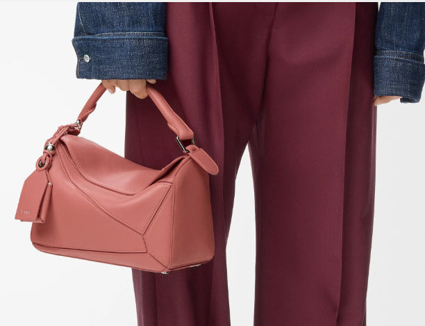 Loewe Small Featherlight Puzzle bag in nappa lambskin-Rouge Pink